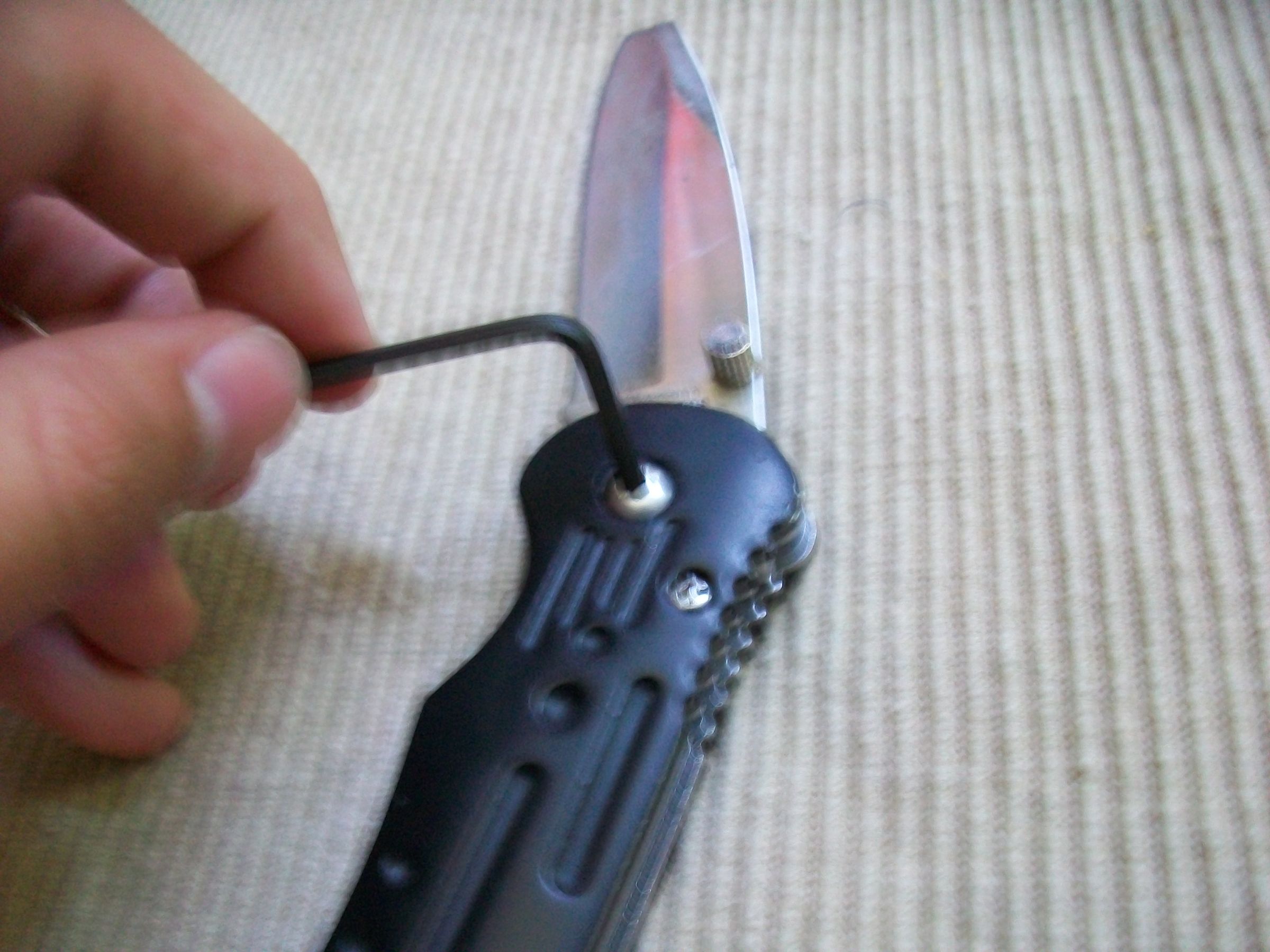Make a Realistic Prop/Fake Knife 6 Steps Instructables