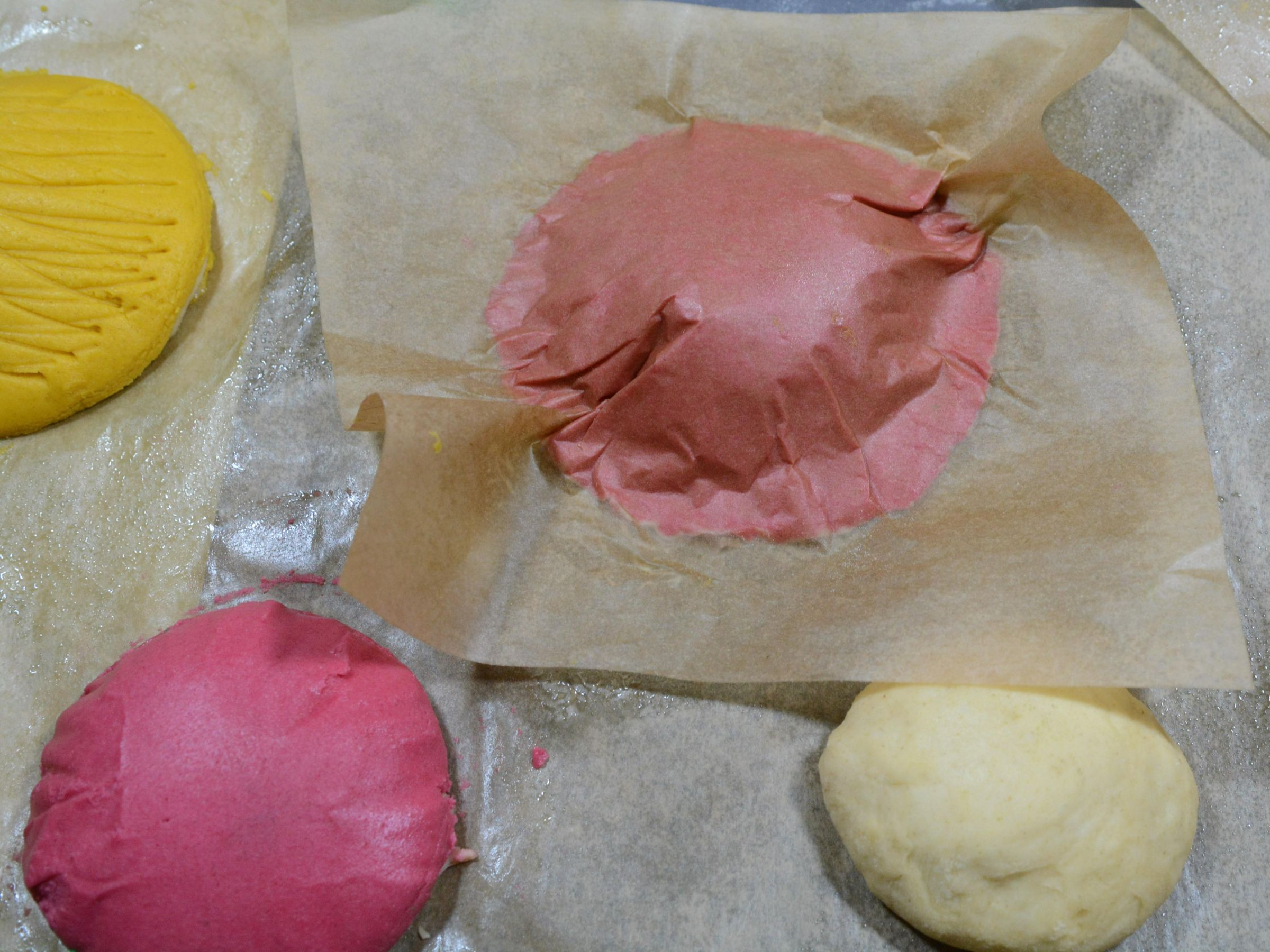 Conchas- Mexican Sweet Bread : 7 Steps (with Pictures) - Instructables