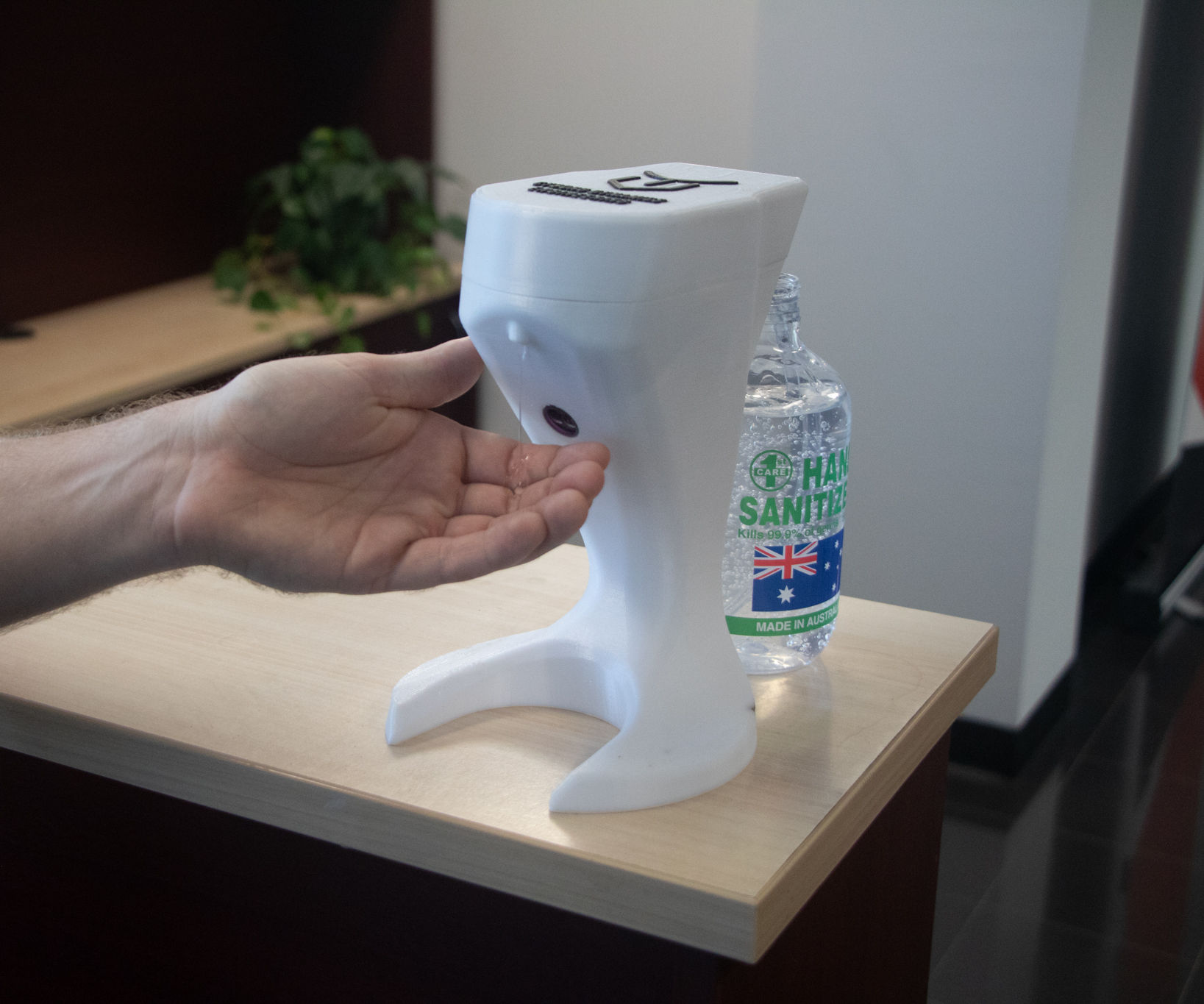 hand sanitizer dispenser