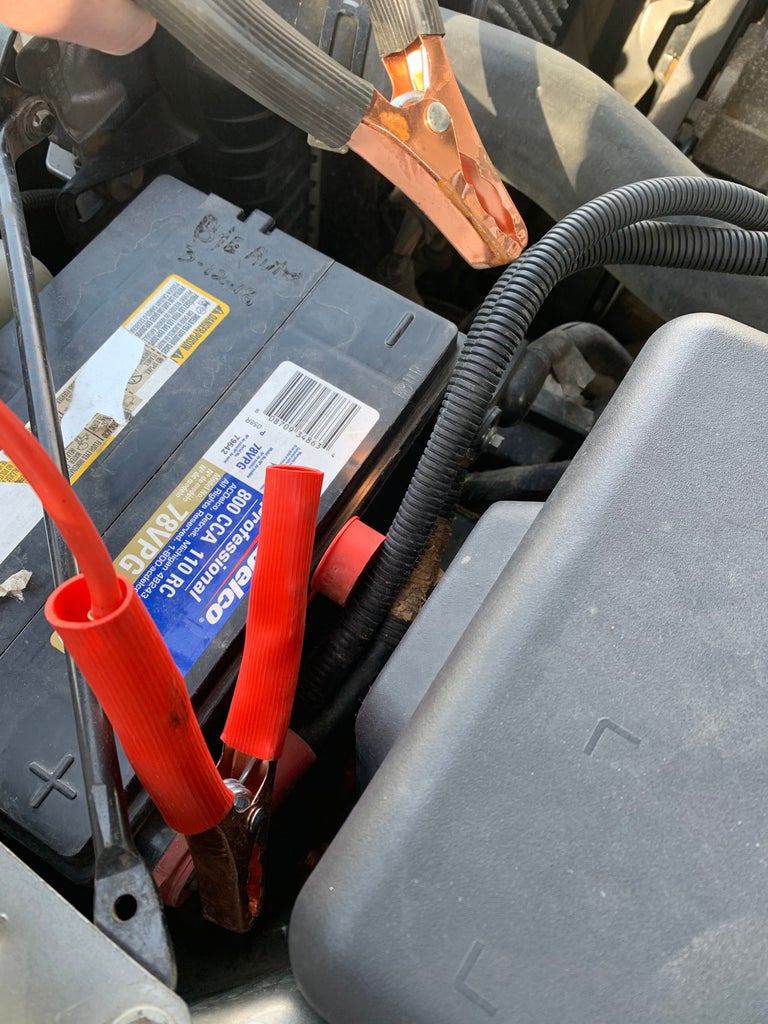 How To Jump Start A Vehicle 7 Steps Instructables