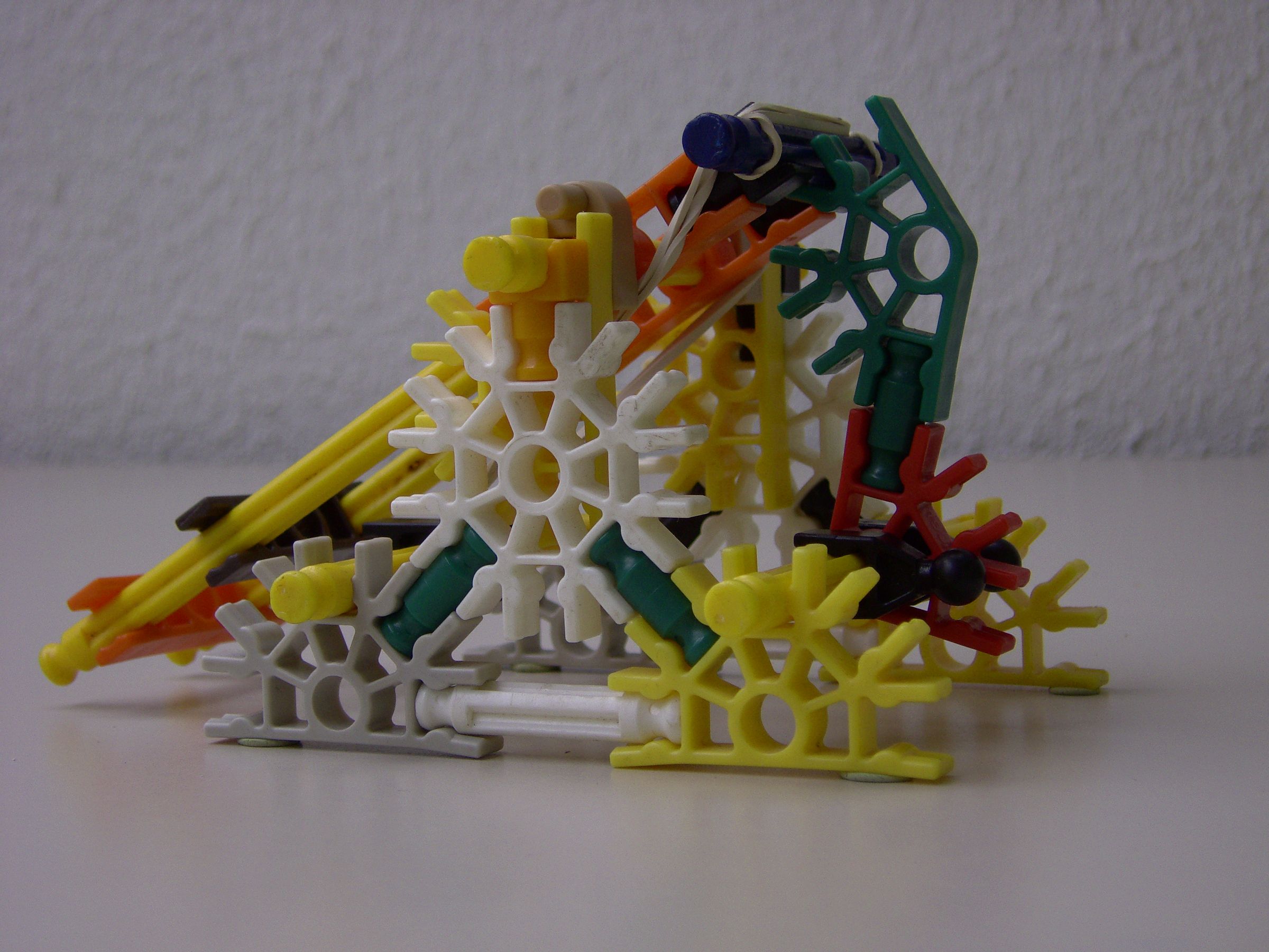 the office wars: mini catapult v2 DIY Project DIY Project Image