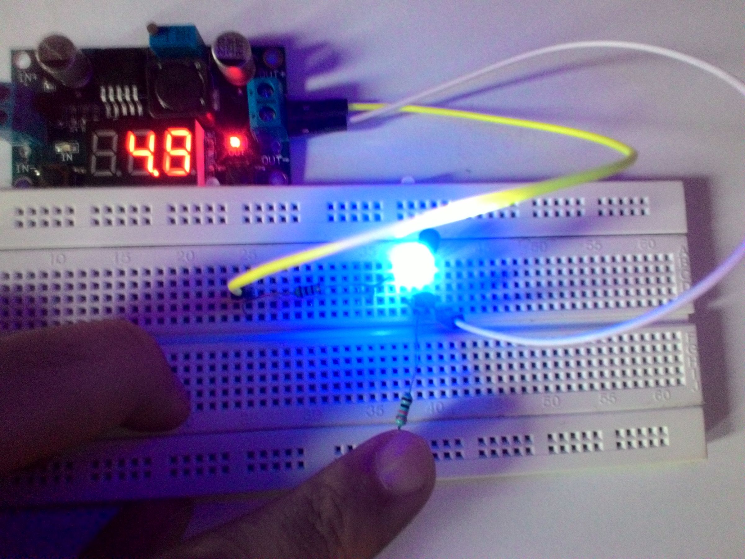 Make a Darlington Pair Using Two Npn BJTs 9 Steps Instructables
