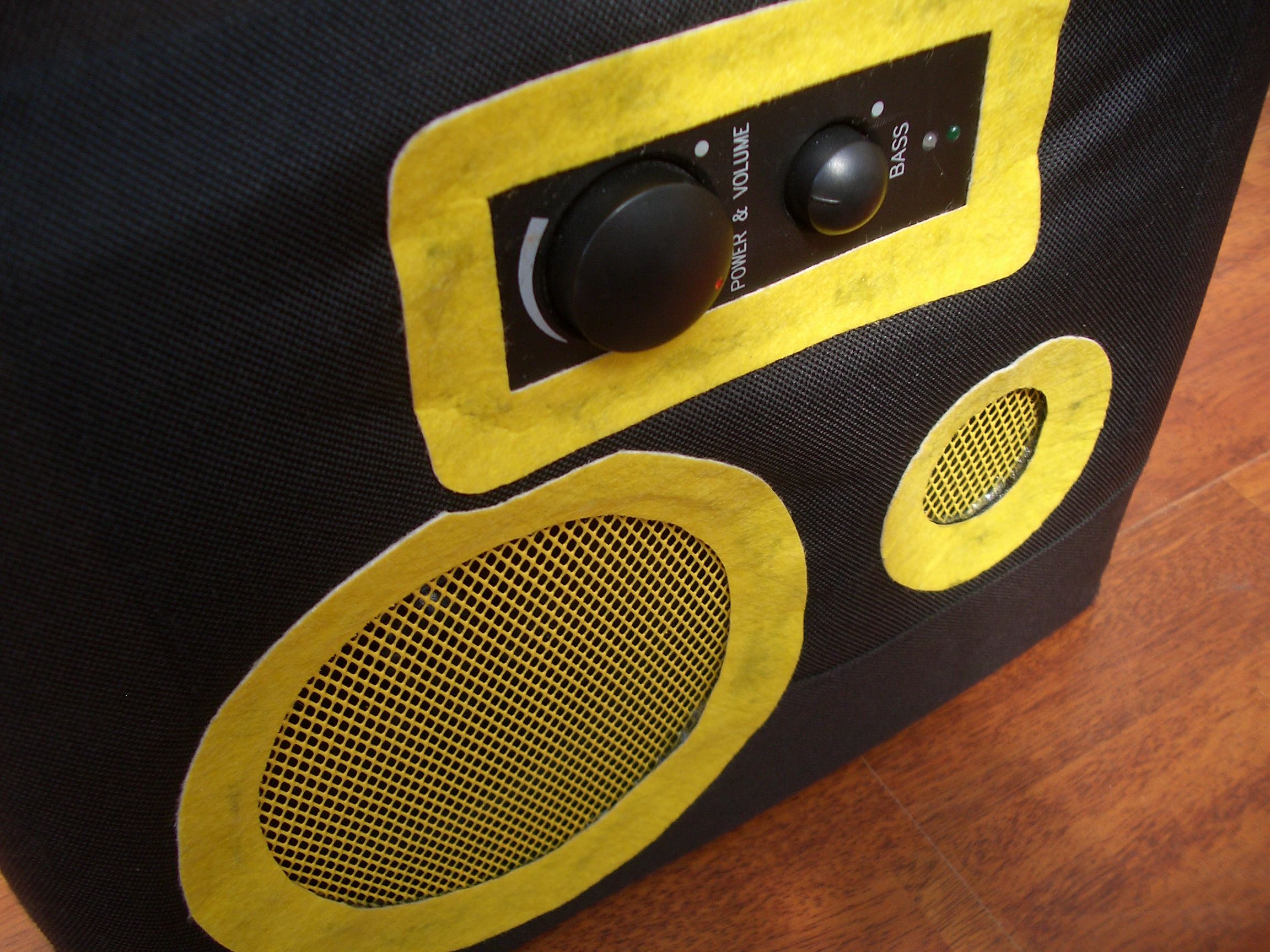 Step-by-step guide for cheap speaker rucksack thats loud! DIY Project DIY project