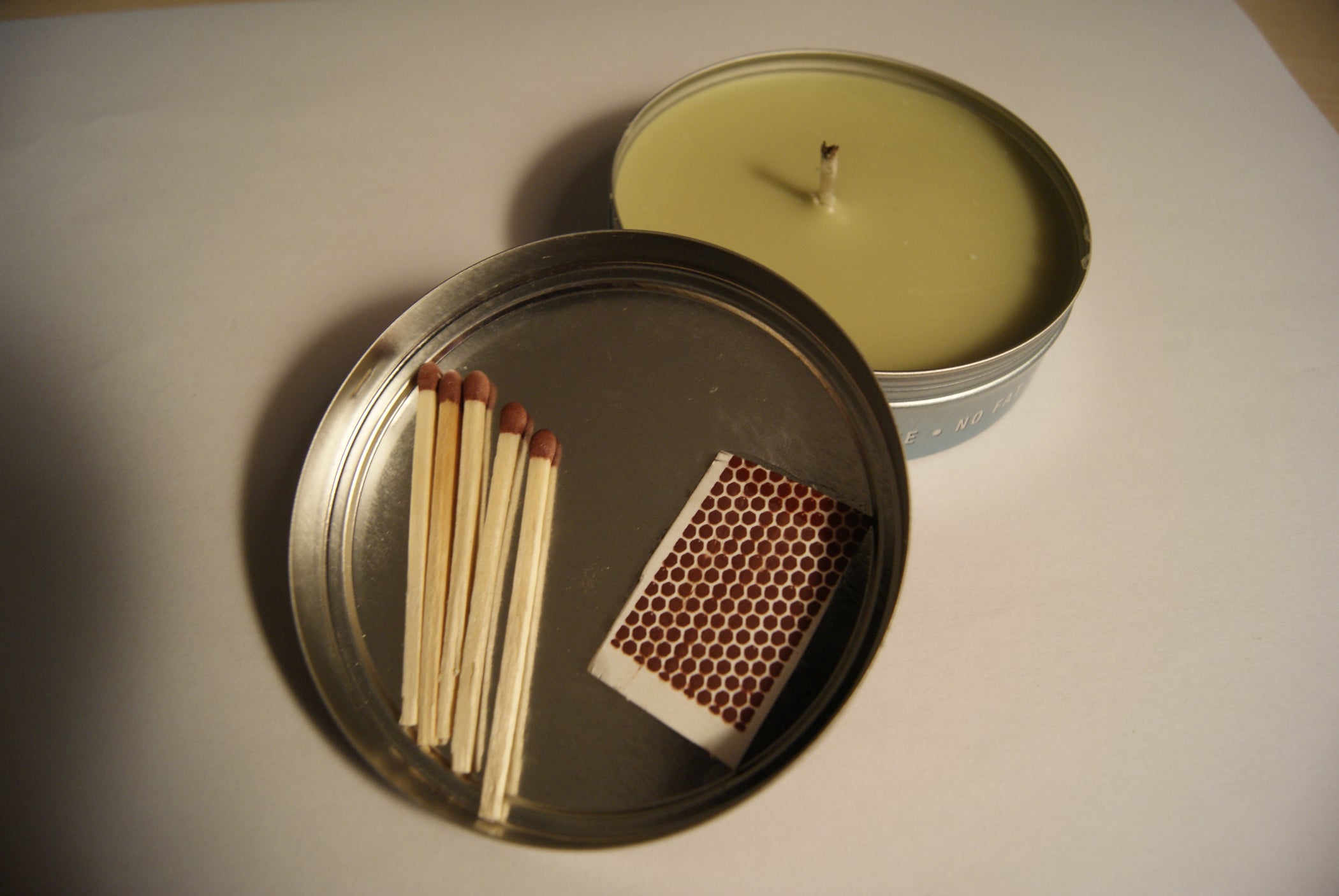 Simple *altoids* Tin Emergency Candle 5 Steps Instructables