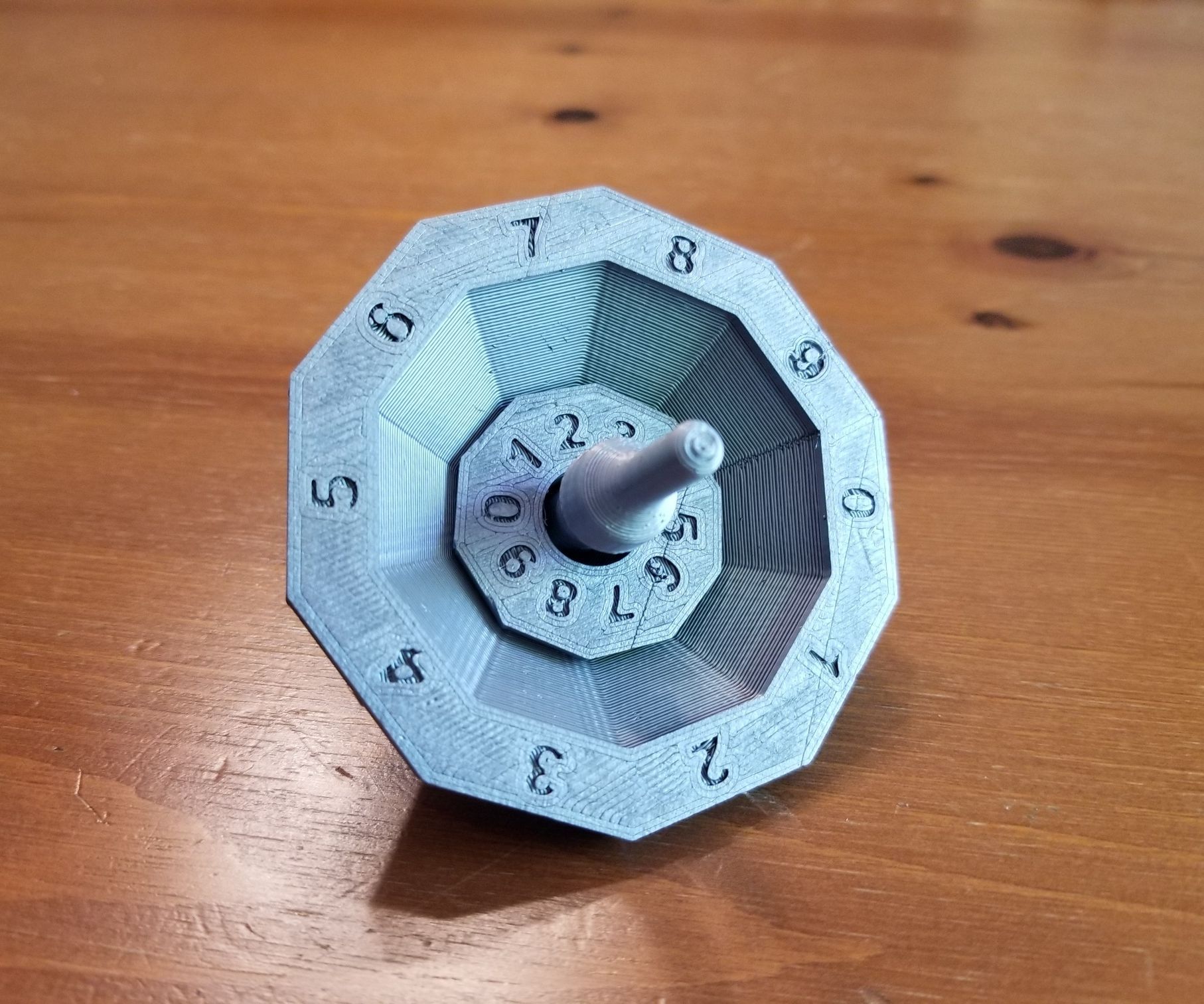 3D Printed Spinning Percentile Dice 4 Steps (with Pictures