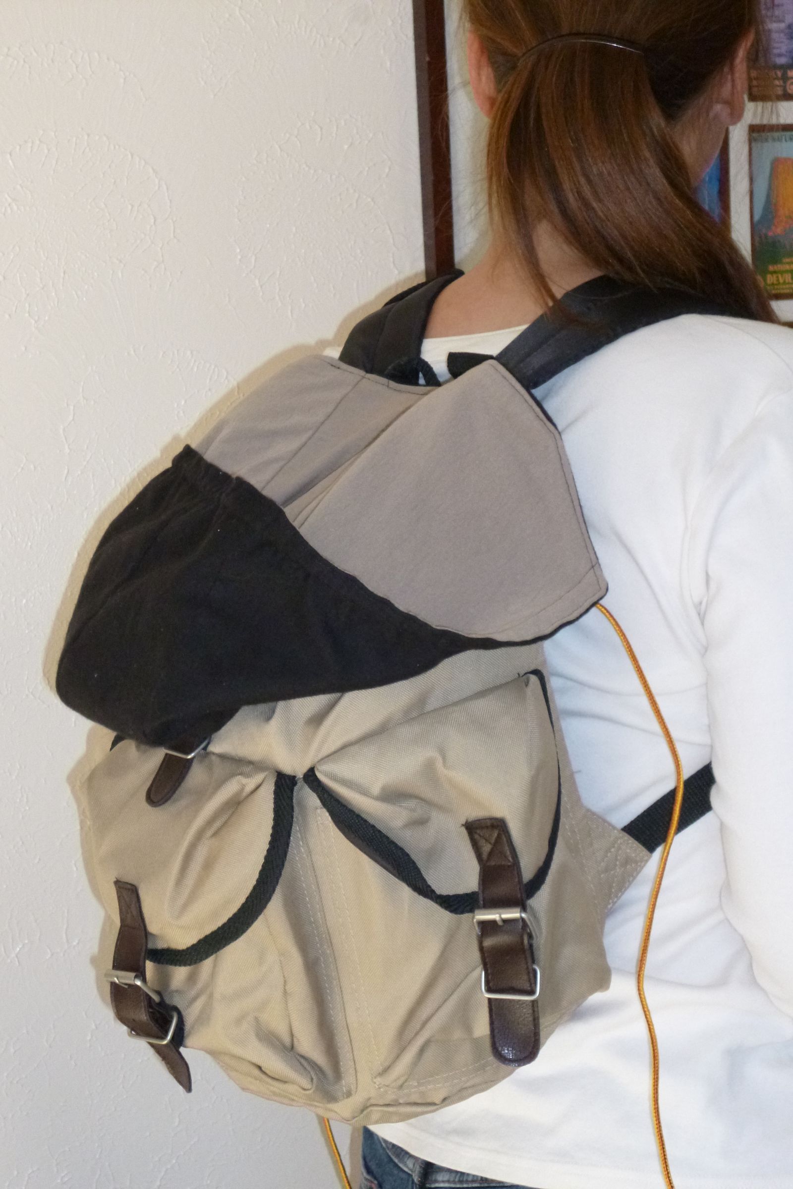Backpack + Hoodie = Brilliant! 7 Steps (with Pictures) Instructables