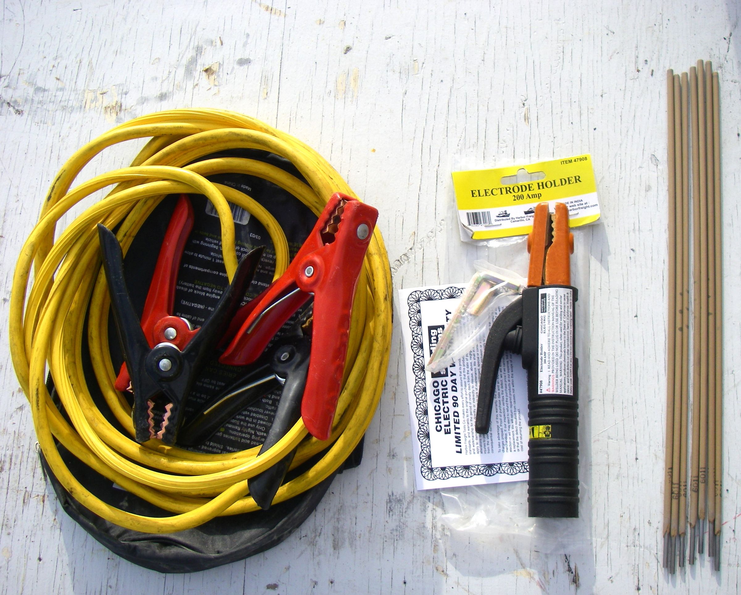 Batteries + Jumpercables = DC Welder 7 Steps (with Pictures
