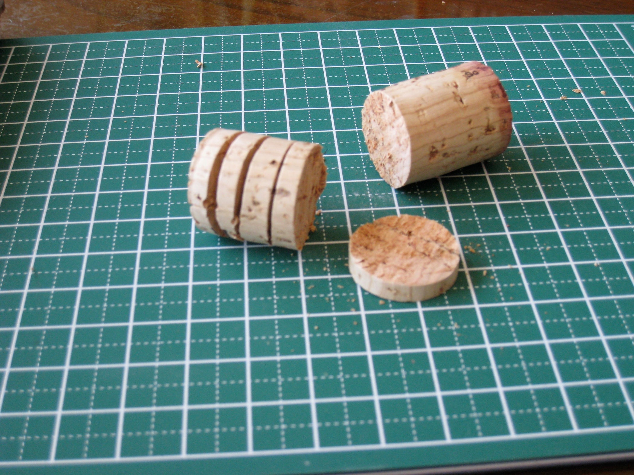 Stop Table Wobbles! 4 Steps (with Pictures) Instructables