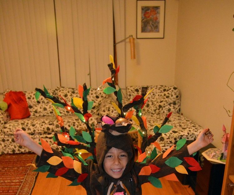 a tree for halloween DIY Project DIY Project Image