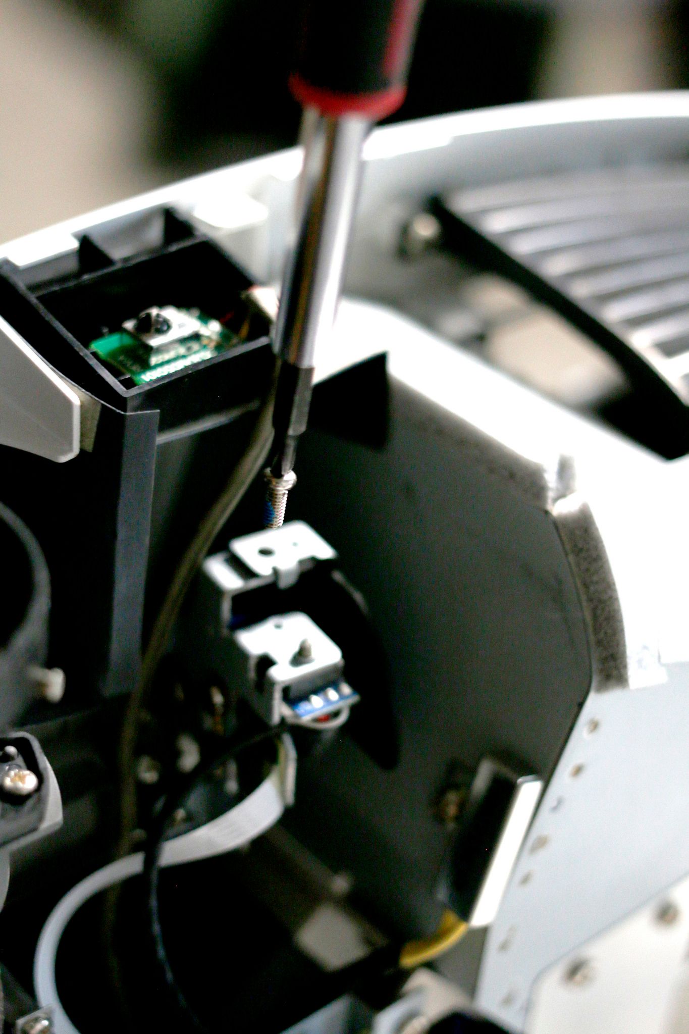 Amplify the Light > Projector Hack 13 Steps (with Pictures