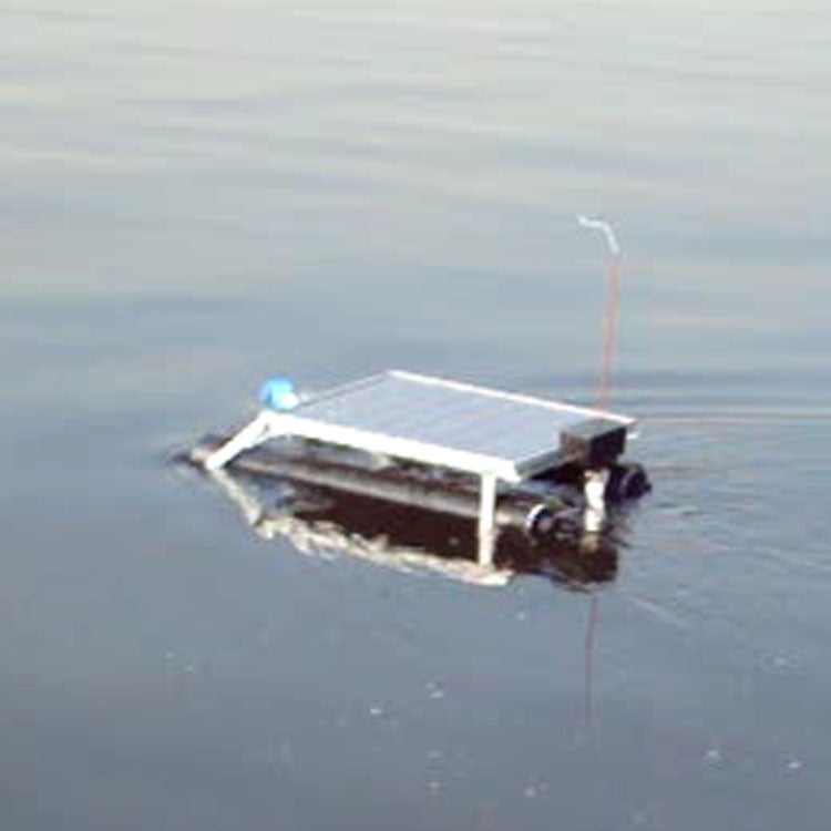 Build an ALL SOLAR Remote Controlled Boat RC Boat Using Solar Attic Fan