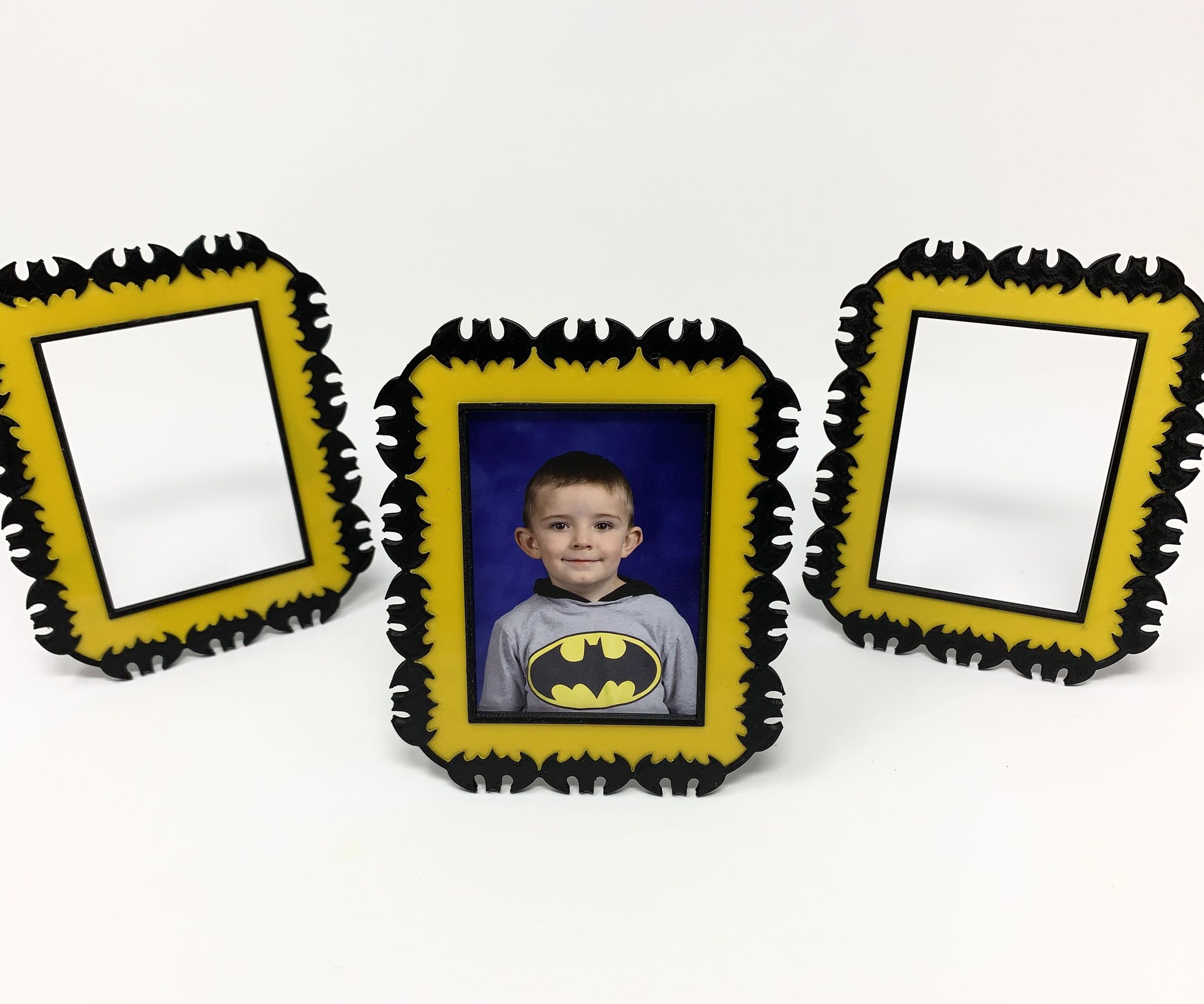 "batman" themed picture frame DIY Project DIY Project Image