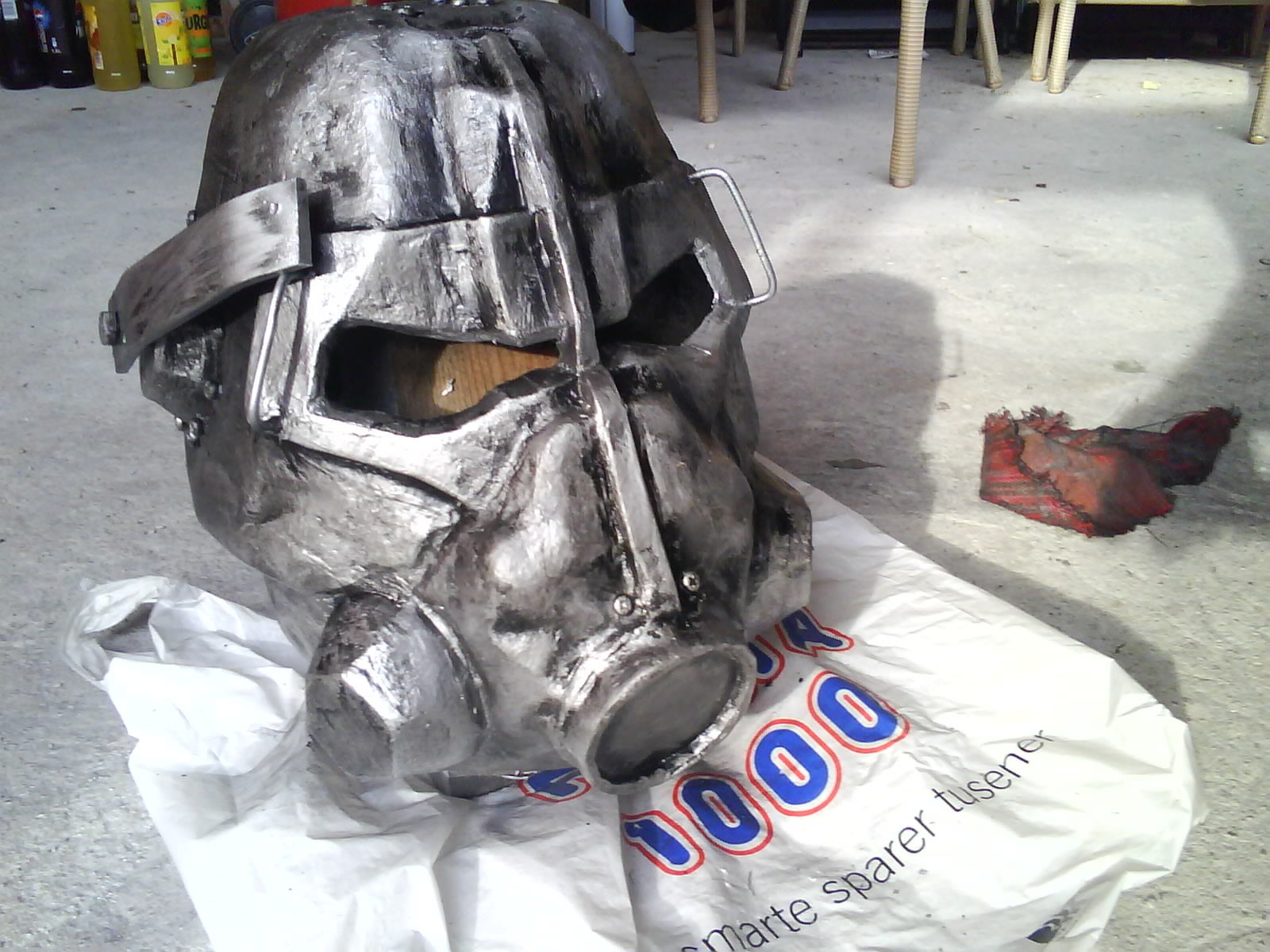 How to Make Your Own Fallout 3 Helmet Prop! 8 Steps Instructables