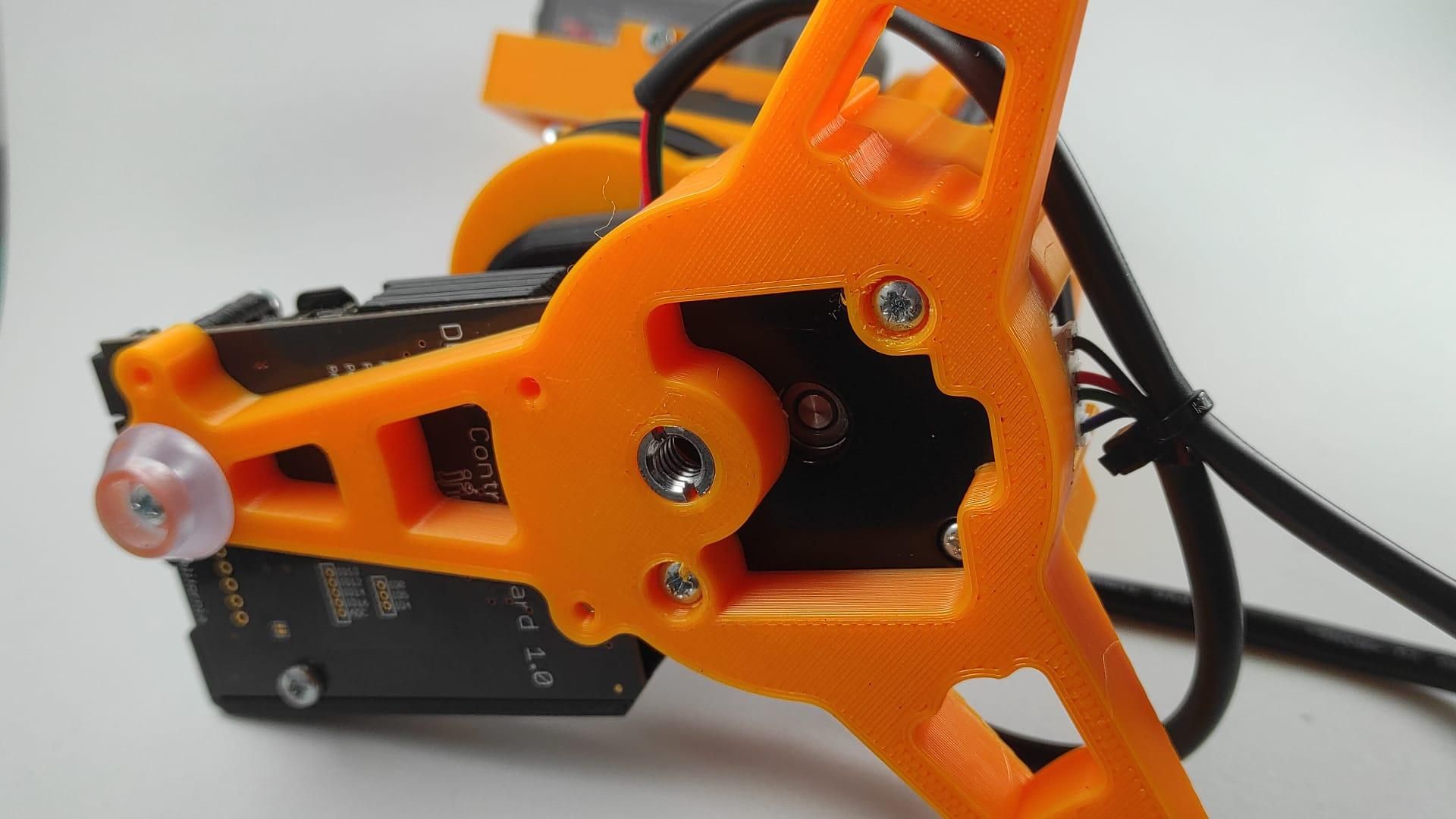 Remotely Operated WEBCAM / Laser / Camera /flashlight : 14 Steps (with ...