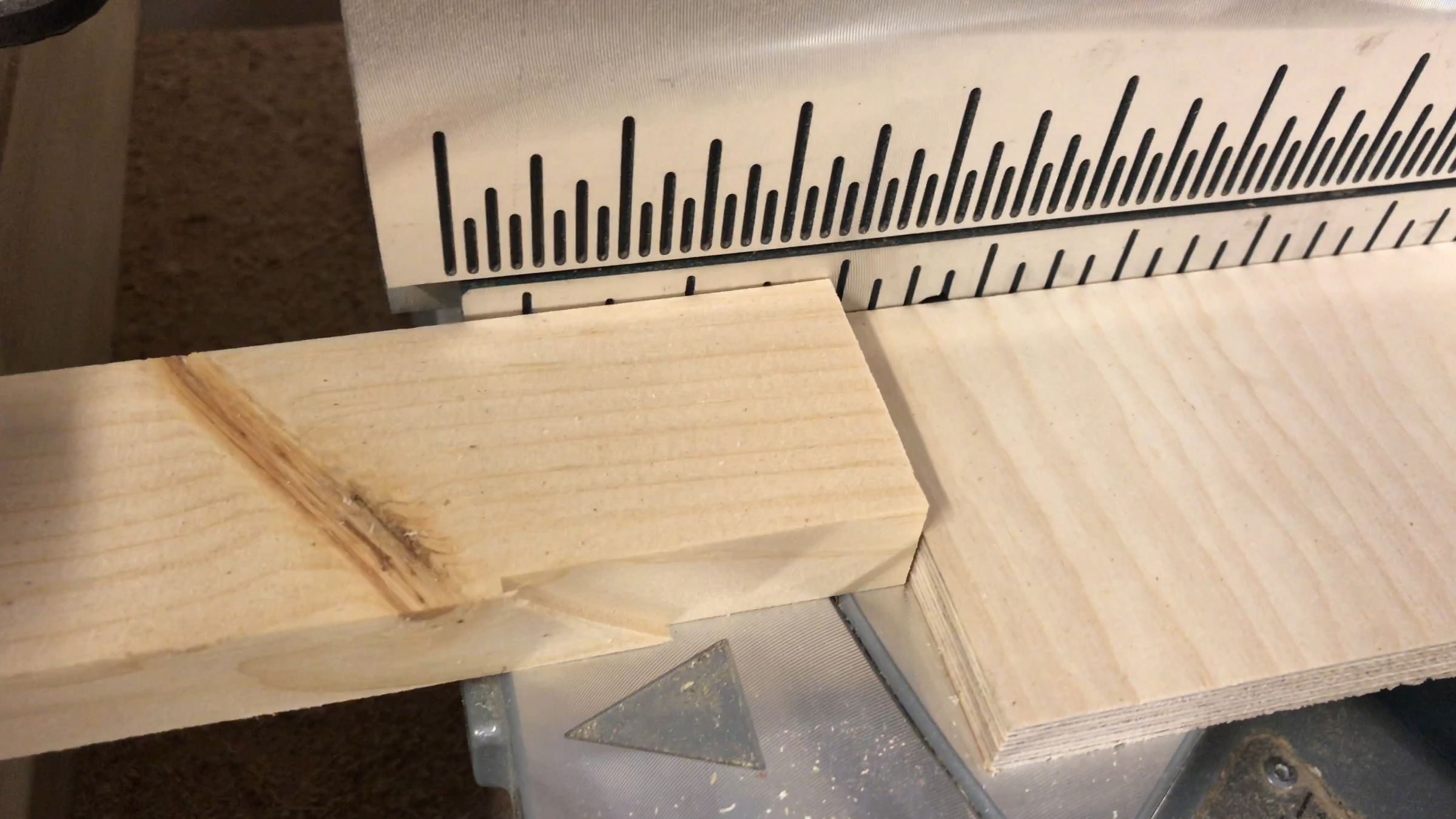 Super Simple TapeRoll Storage Rack 10 Steps (with Pictures