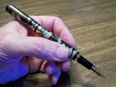 Fountain Pen Troubleshooting : Troubleshooting: How to Fix a Scratchy ...