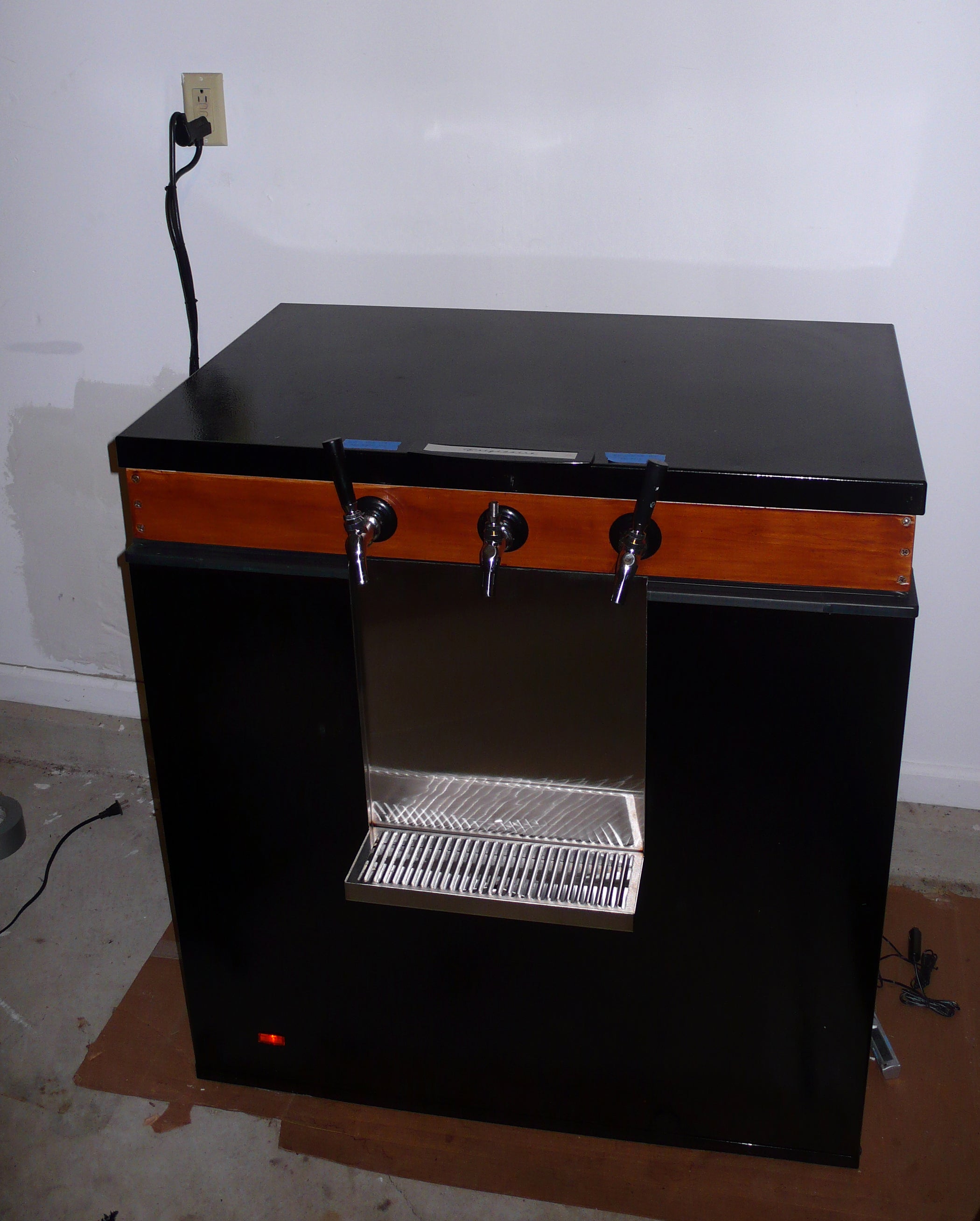 Chest Freezer Kegerator 4 Steps Instructables