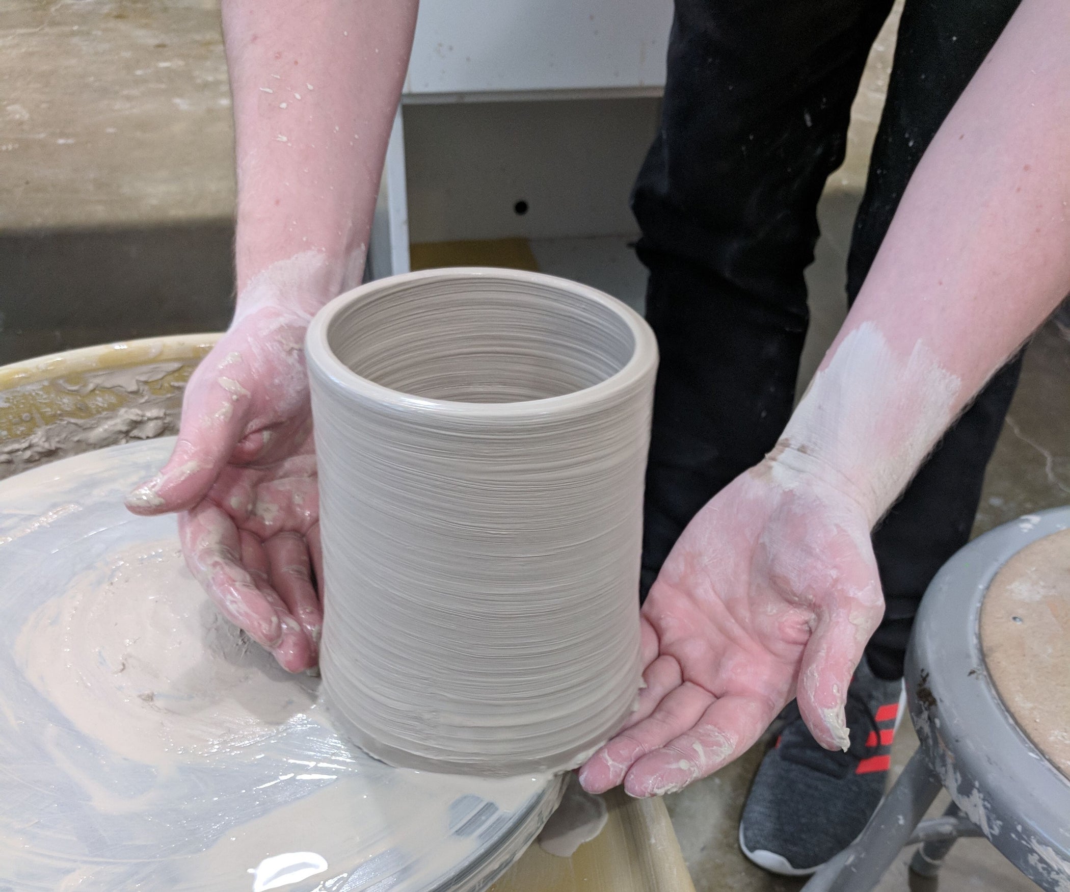Throwing a Clay Cylinder on the Potters Wheel 22 Steps (with Pictures