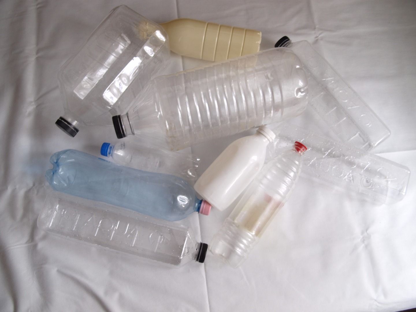 How to Make a House Out of Recycled Plastic Bottles 7 Steps (with