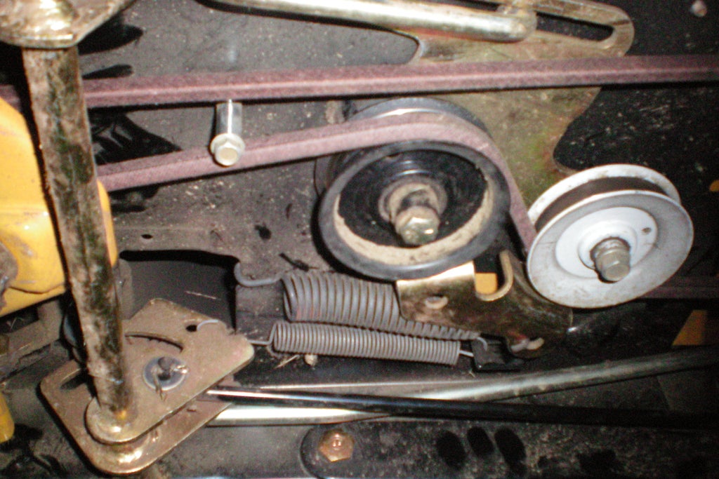 Transmission Belt / Fan Replacement Cub Cadet LTX1045 : 9 ...