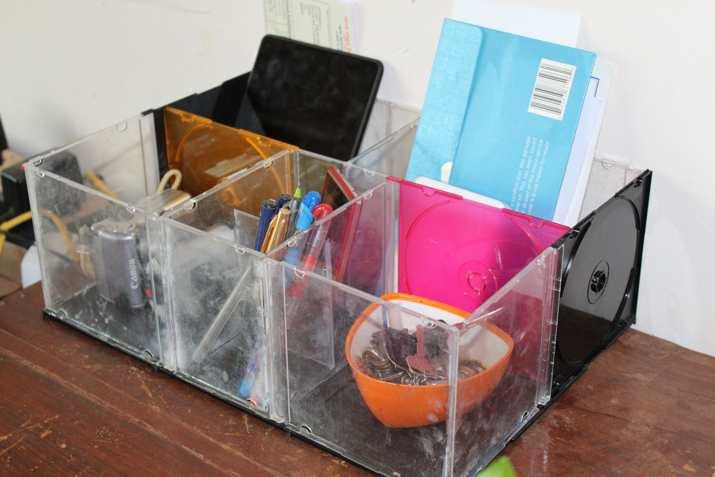Desktop Organiser With Old CD Jewel Cases 9 Steps (with Pictures) Instructables
