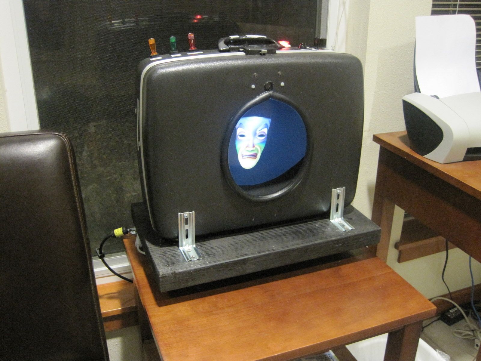 The Magic Suitcase 6 Steps (with Pictures) Instructables