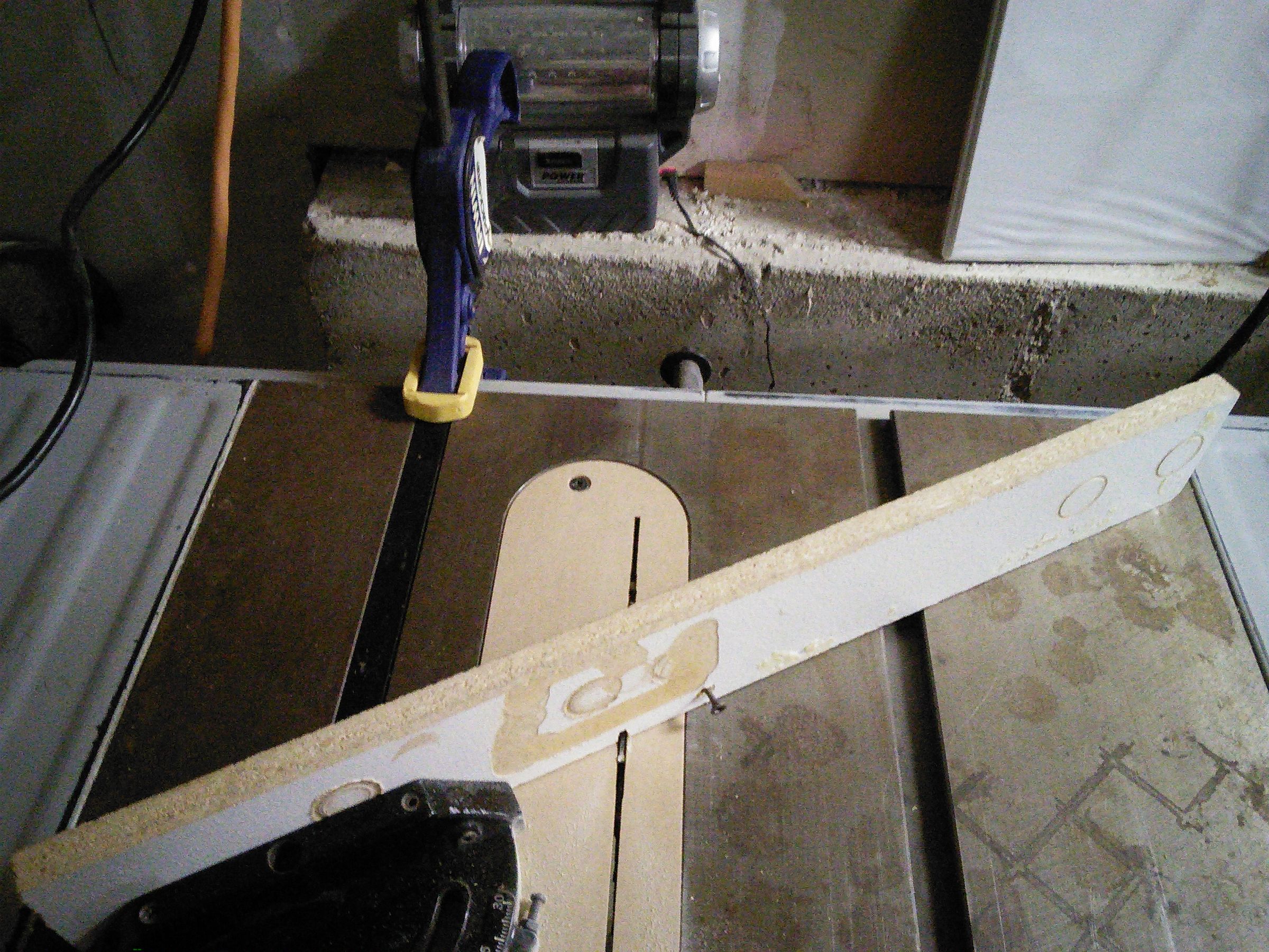 Spiral Cut a Wooden Dowel Using a Table Saw 7 Steps (with Pictures
