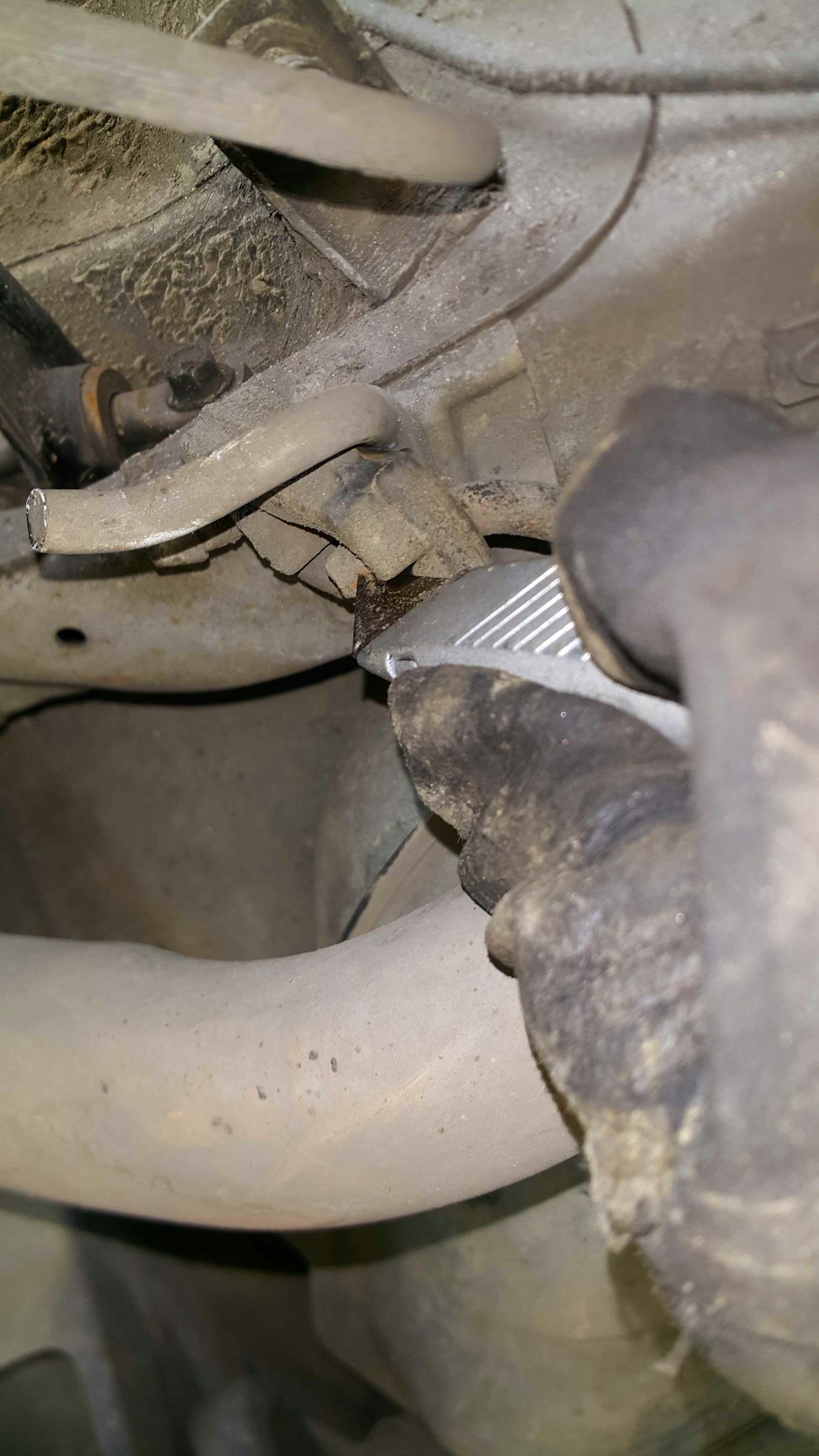 Replacing Exhaust Rubber Hangers. Instructables