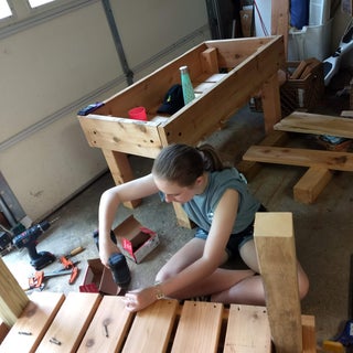 Raised Garden Bed - on Legs! : 3 Steps - Instructables