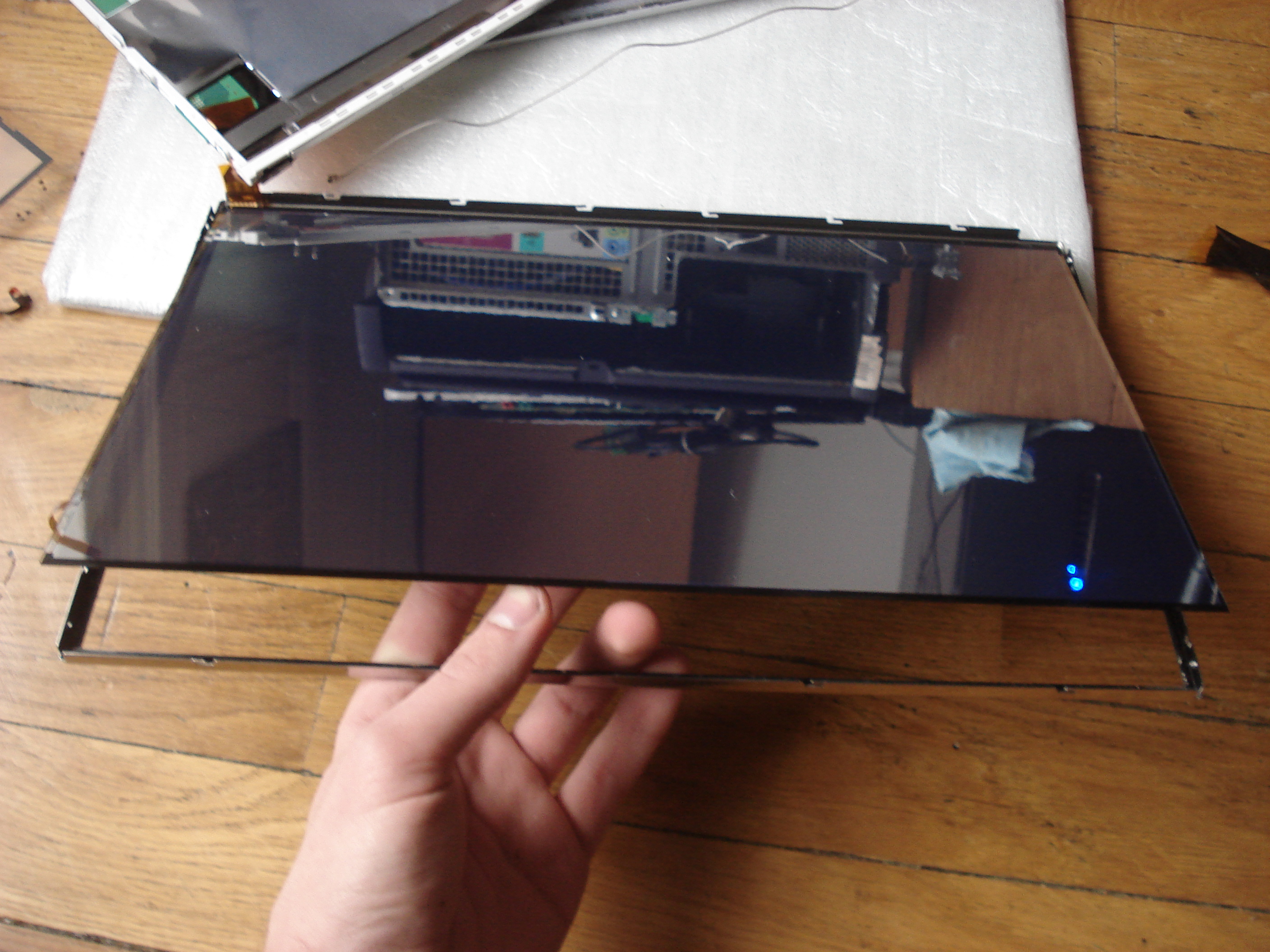 Turn a Laptop Screen Into a Mirror 9 Steps (with Pictures