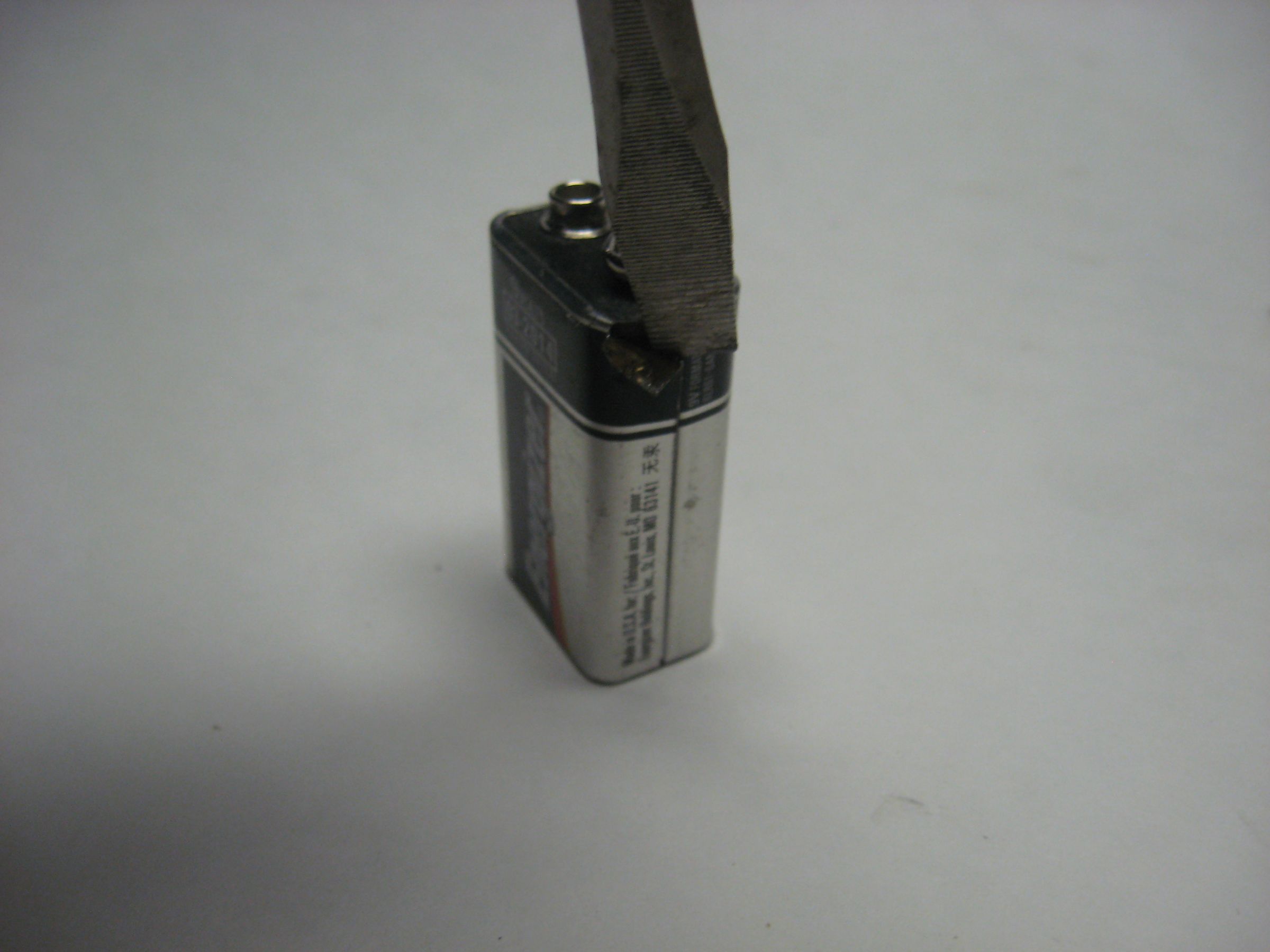 9 Volt Battery Clip 6 Steps Instructables