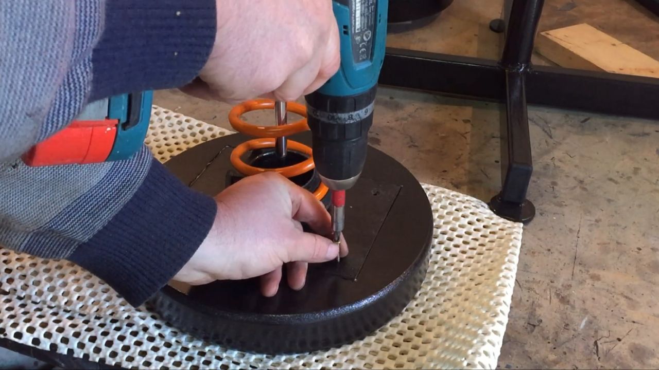 Shock Absorber Stools : 18 Steps (with Pictures) - Instructables