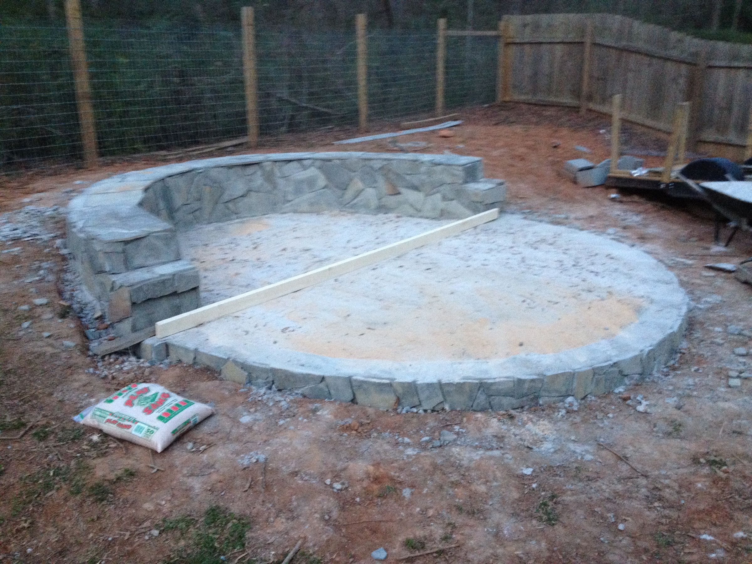 Stone Veneer Fire Pit Patio 11 Steps With Pictures Instructables