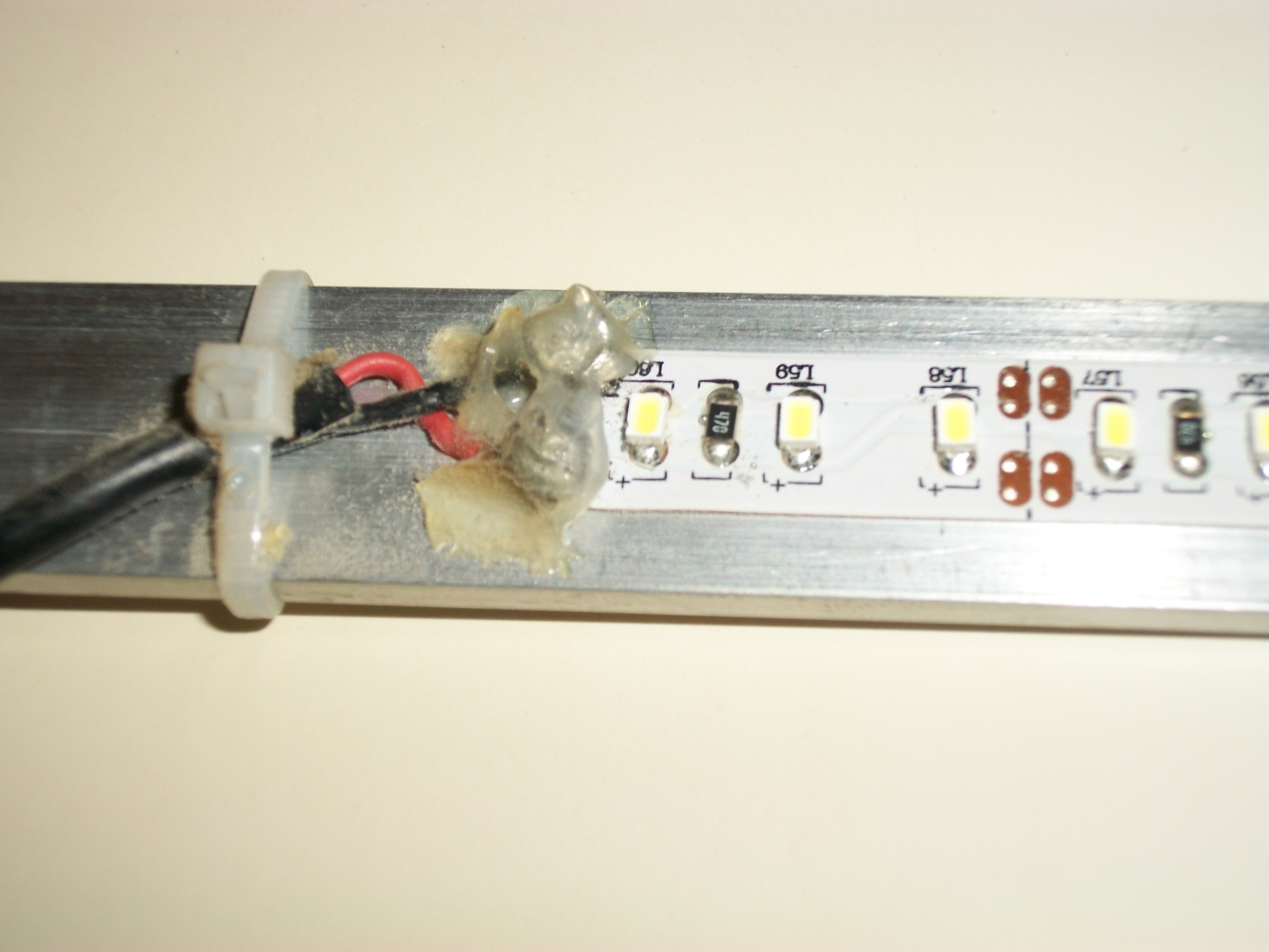 How to Make DIY Grow Lights With LED Strip Lights 3 Steps Instructables