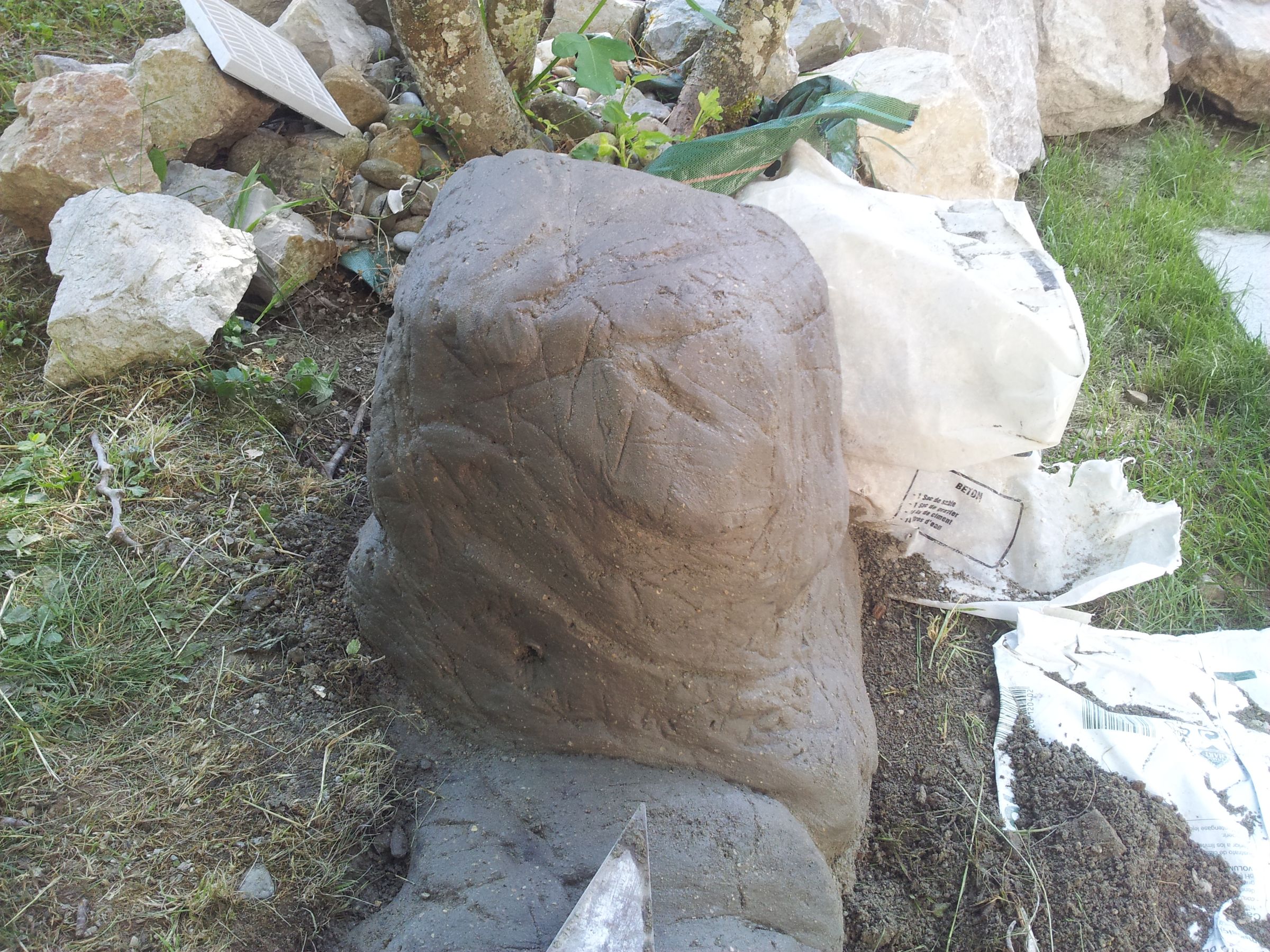 Concrete Rocks and Sculptures 12 Steps Instructables