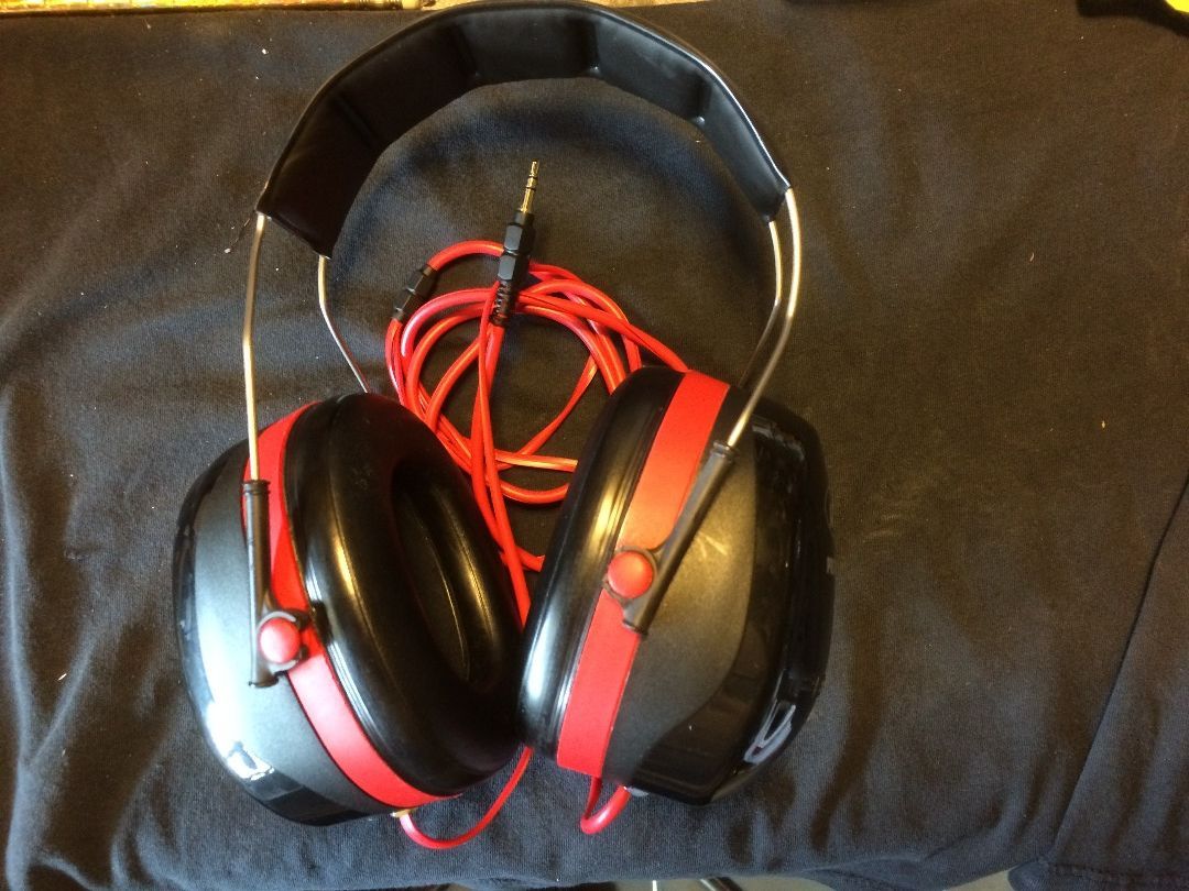 Noise Isolating Headphones 