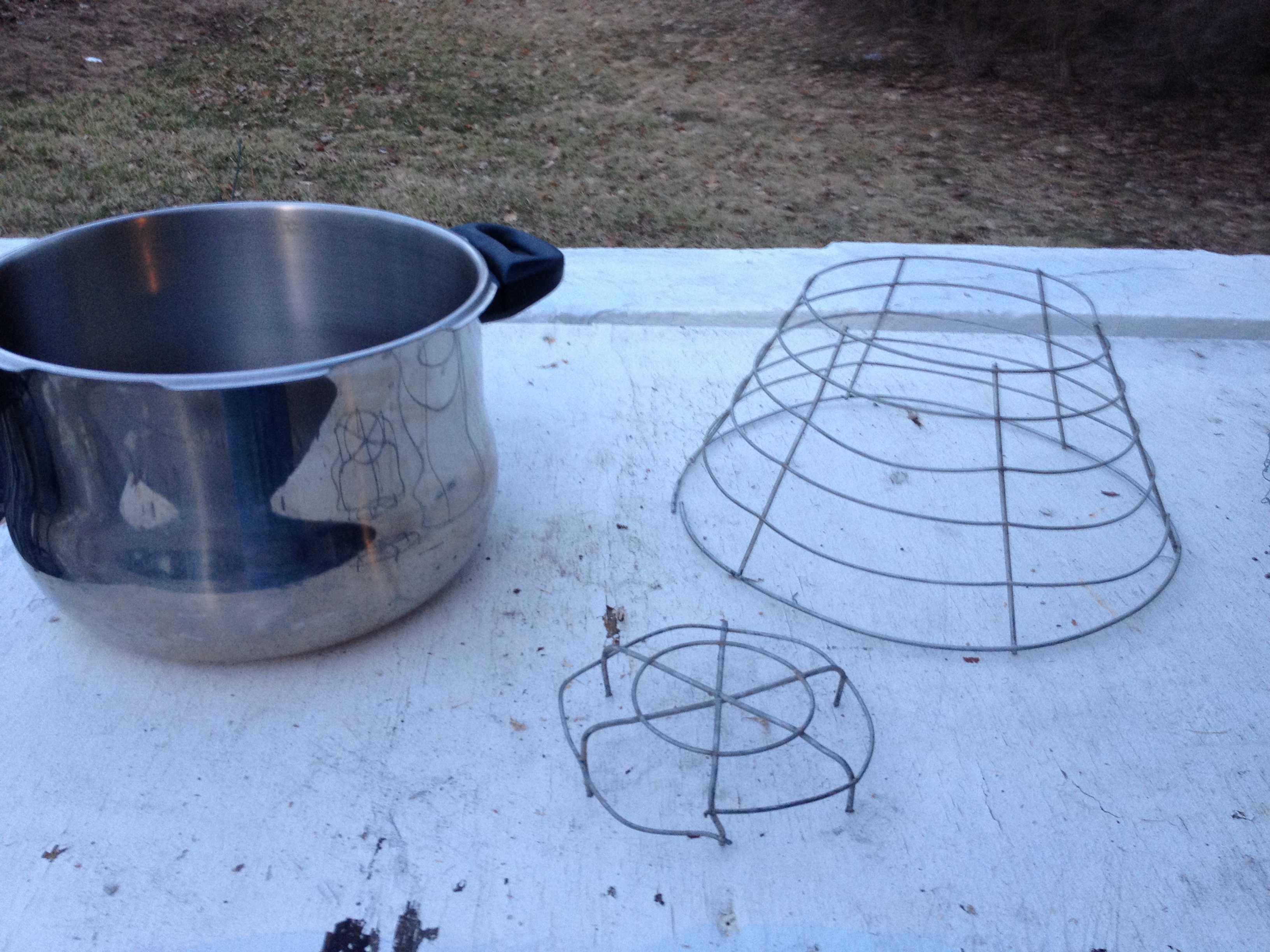 How to Sterilize Autoclavable Materials at Home Using a Pressure Cooker