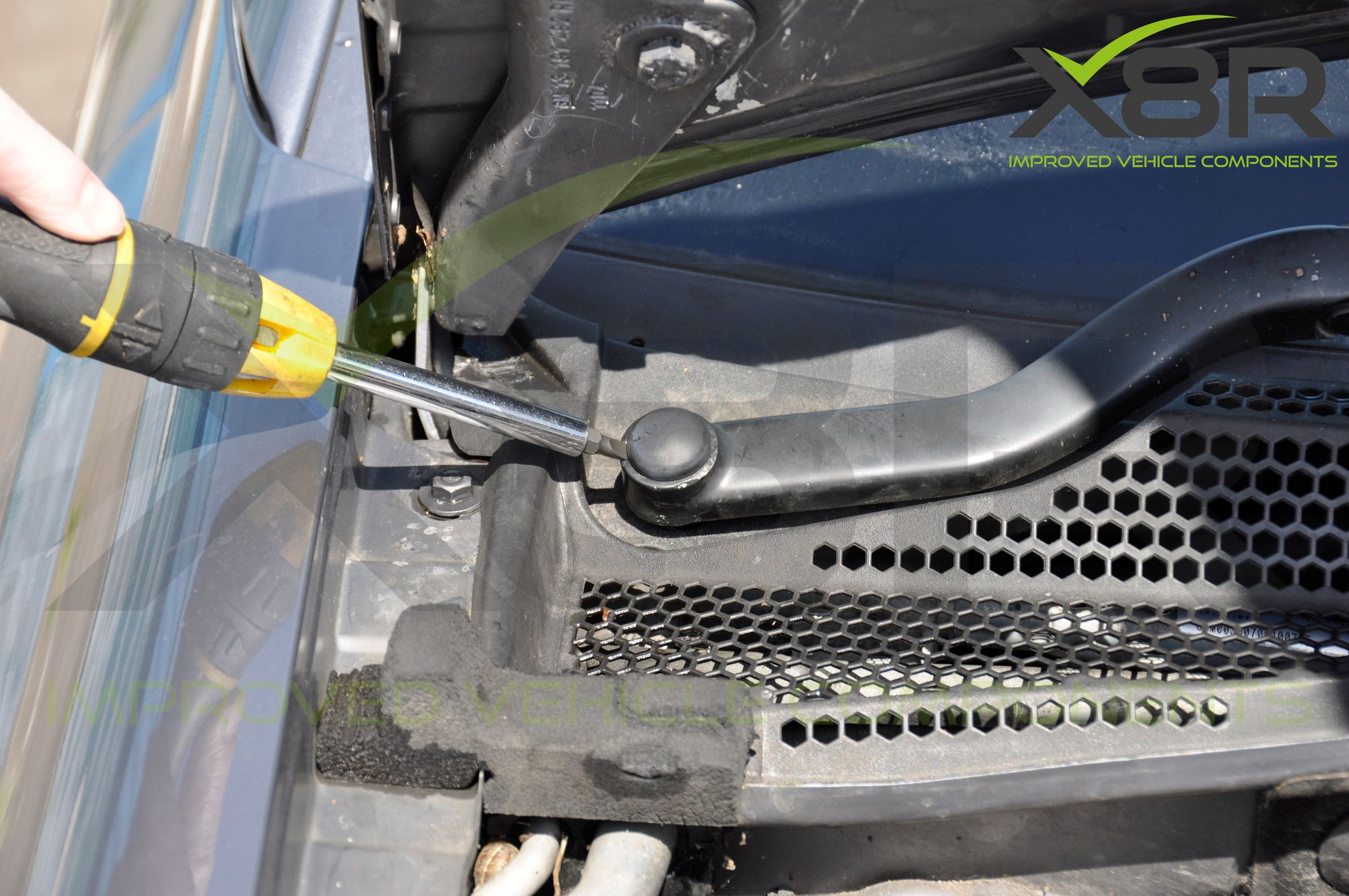 Vauxhall Vectra C and Signum 20052009 Front Windscreen Wiper Linkage