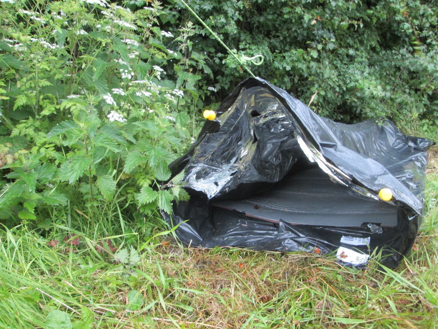 Survive Without Style the Ultimate Garbage Bag Shelter 9 Steps