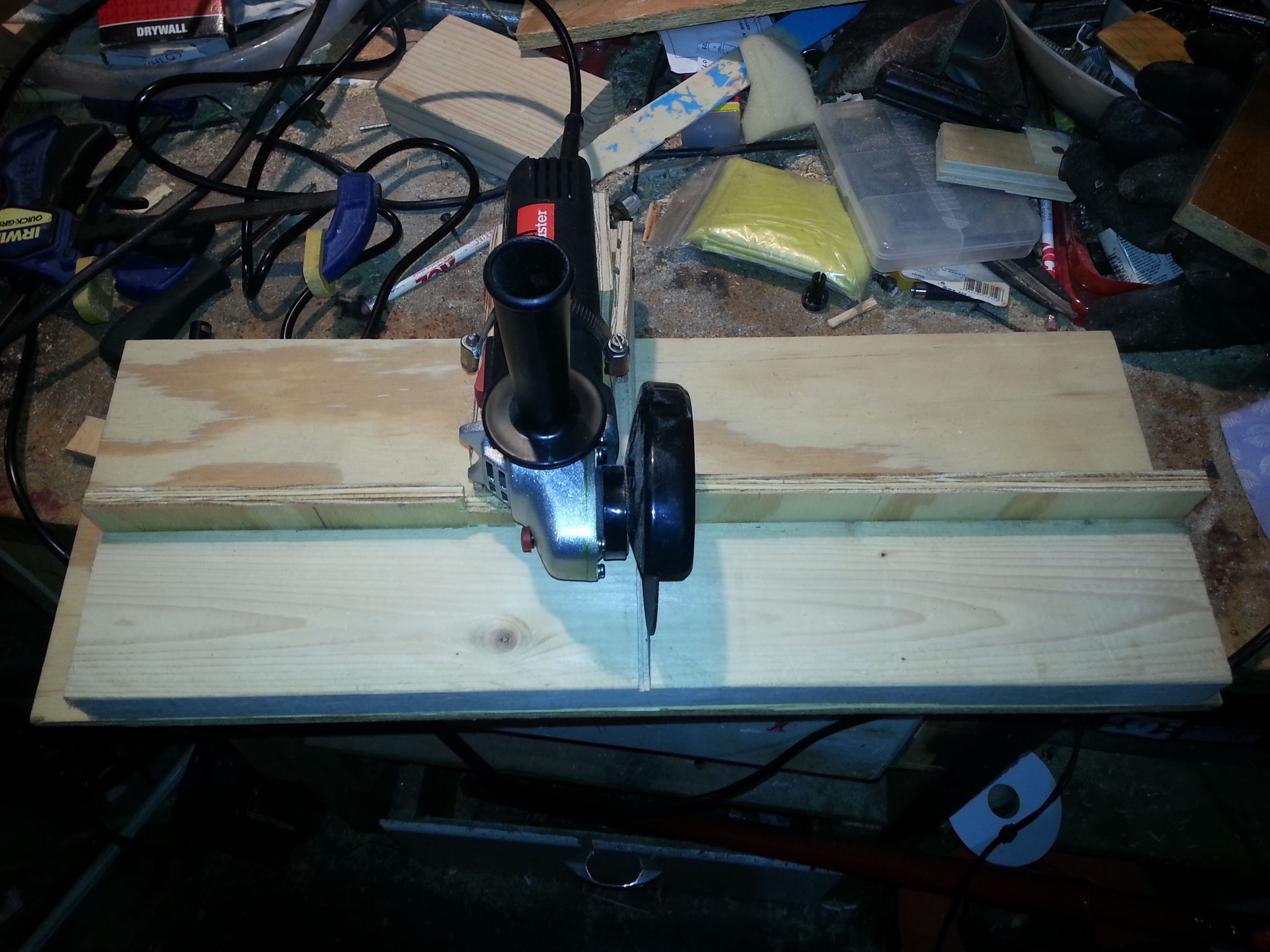 Metal Chop Saw From Grinder Made of Wood 5 Steps (with Pictures