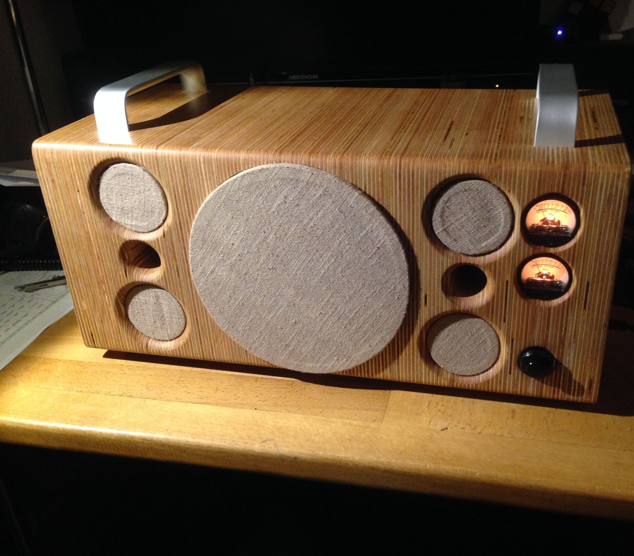 DIY Bluetooth Boombox wooden, Oldschool Instructables