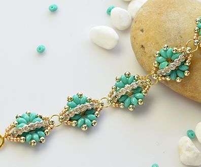 beebeecraft instructions on making a delicate stitch bracelet with 2-hole seed beads DIY Project DIY Project Image