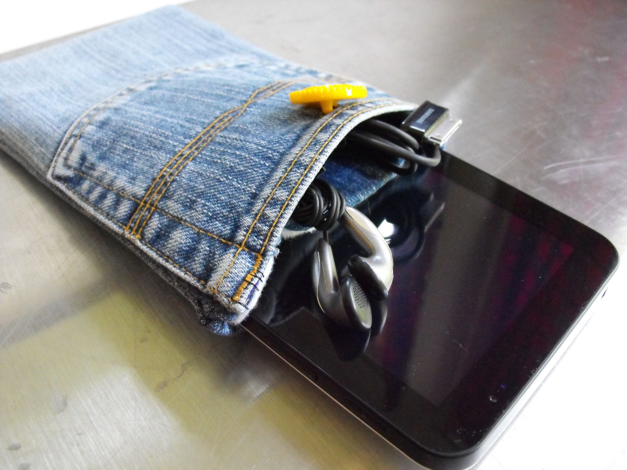 Sweet Easy Sleeve for Your Tablet 7 Steps Instructables