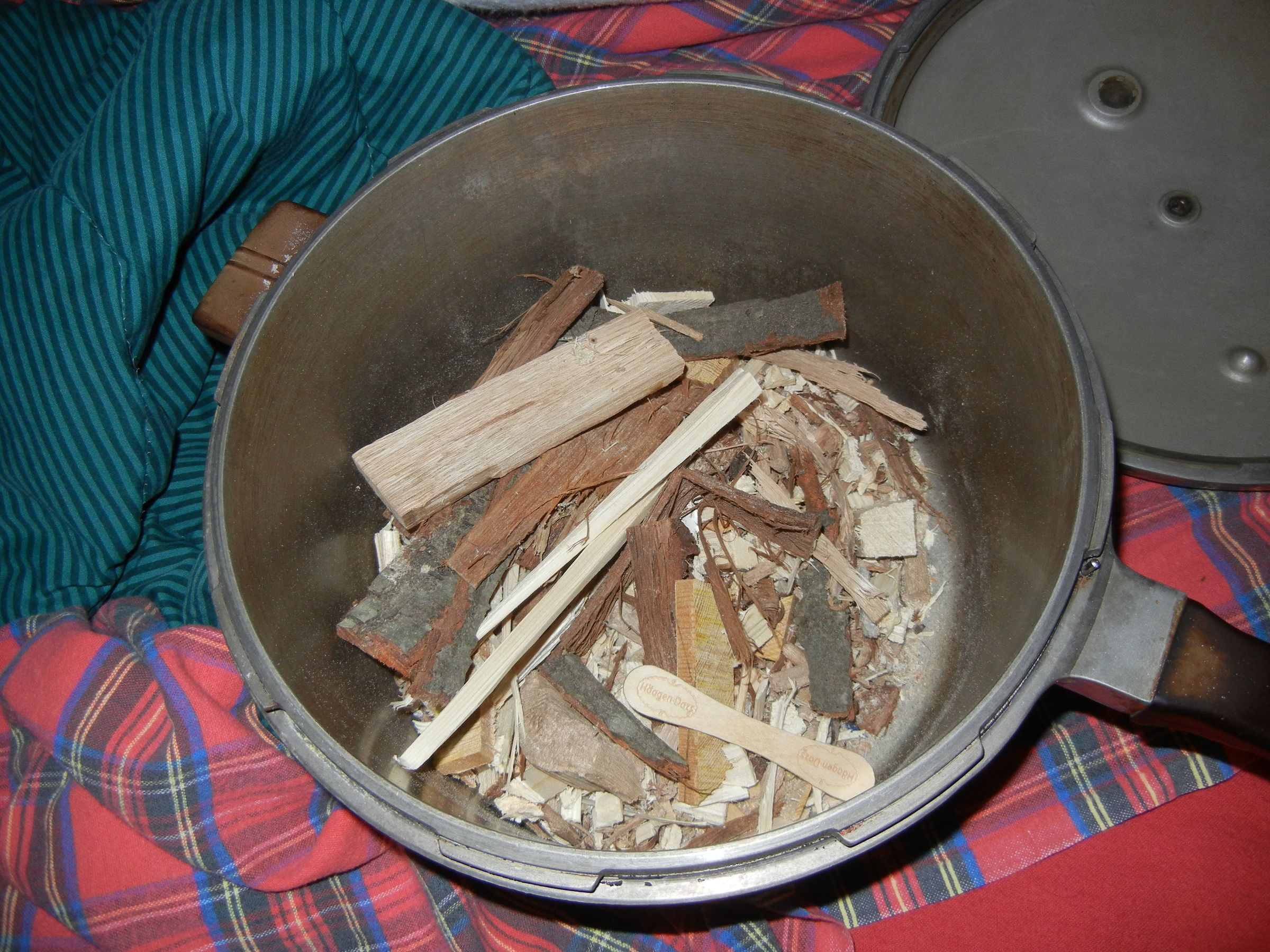 Make Wood Gas/ Wood Alcohol Instructables