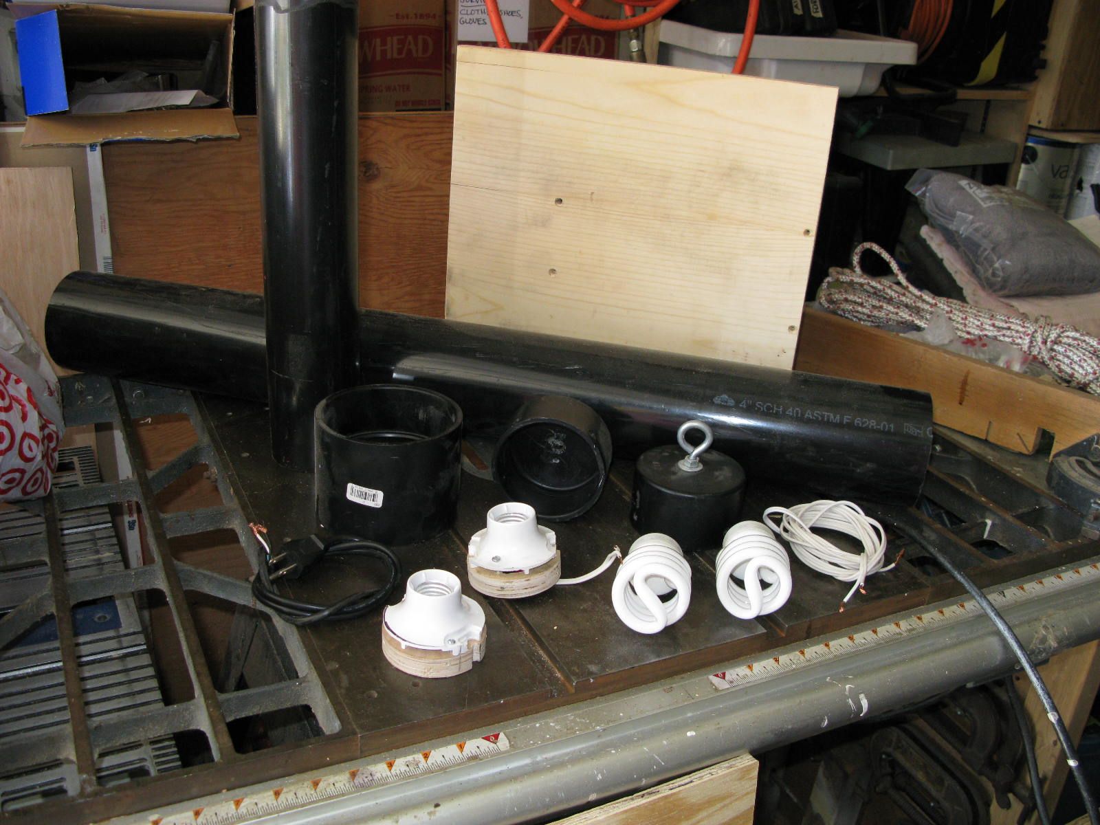 Work Light and Cord Reel From PVC Tubing 6 Steps (with Pictures