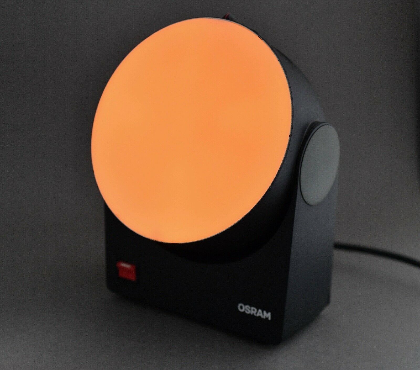 A Homemade camspectrometer for Emission and Absorption Spectra 4