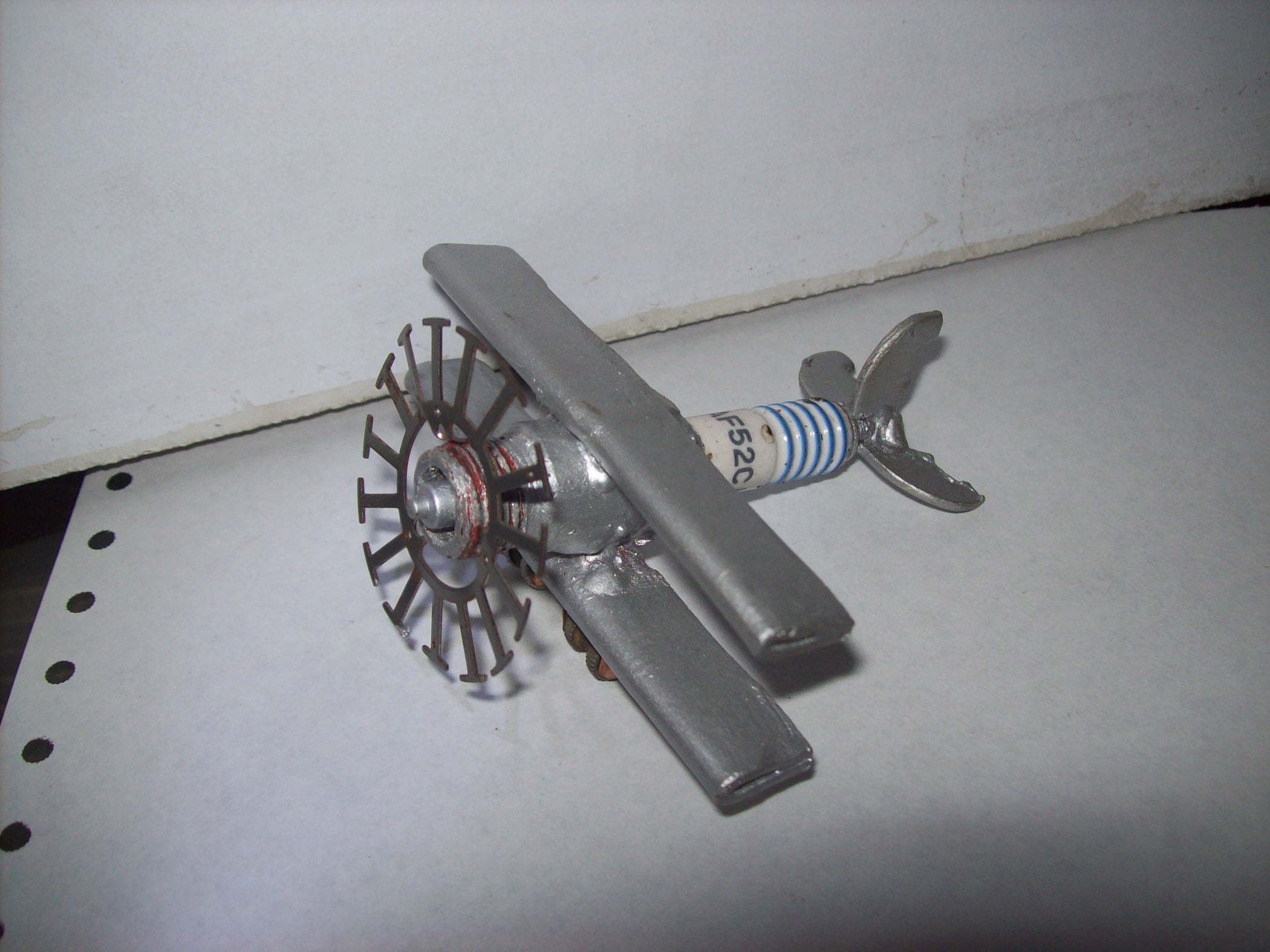 SPARK PLUG BIPLANES 6 Steps (with Pictures) Instructables