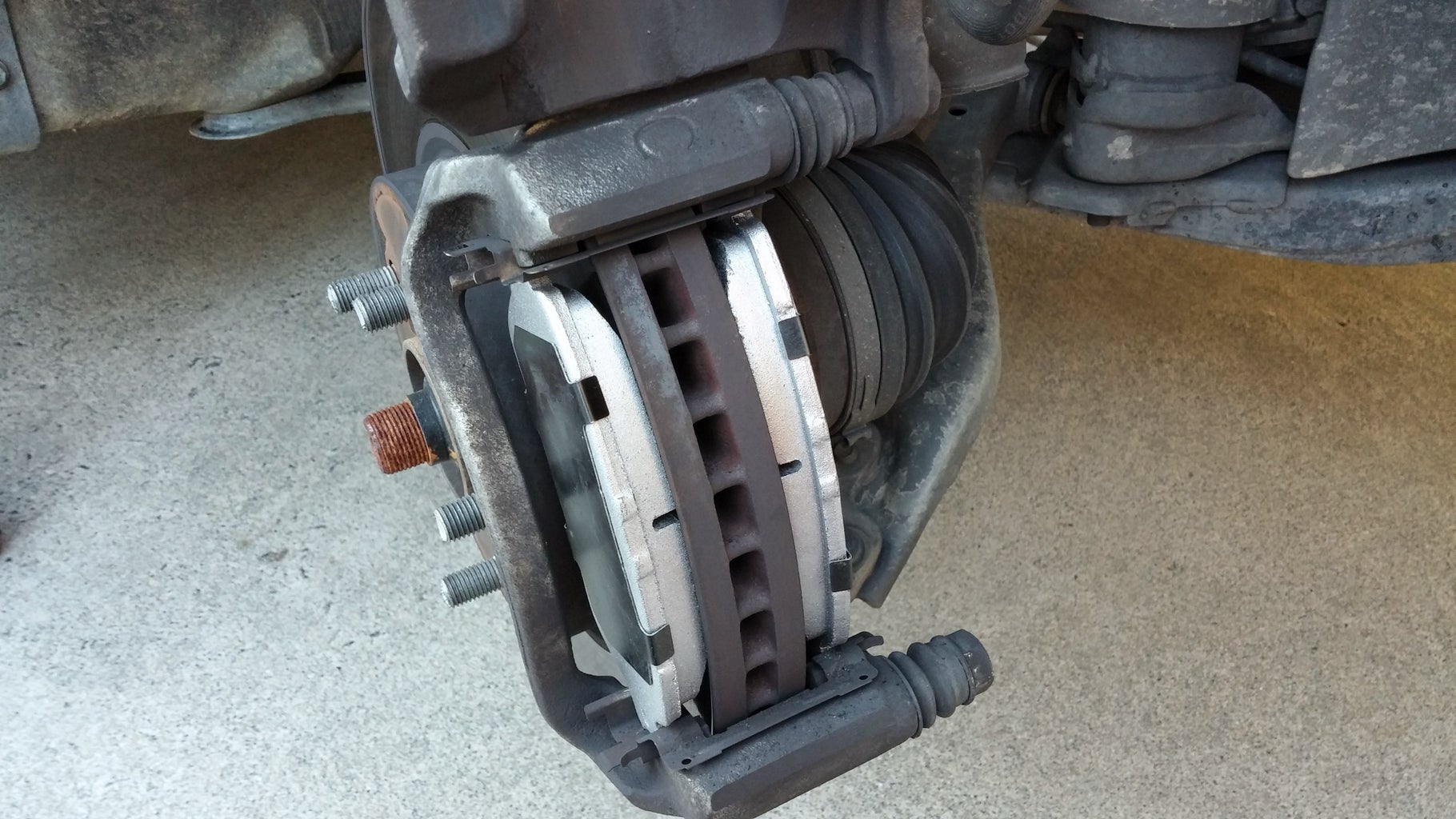 How to Replace Disc Brake Pads : 6 Steps - Instructables