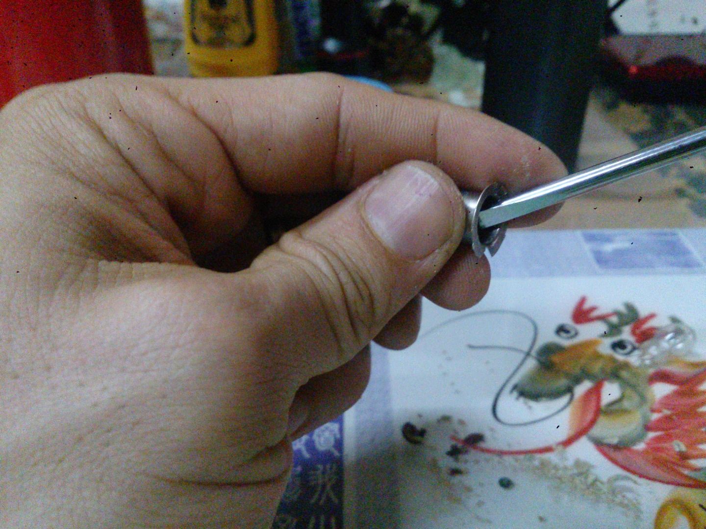 Replacing Old Flashlight Bulb With LED 4 Steps (with Pictures