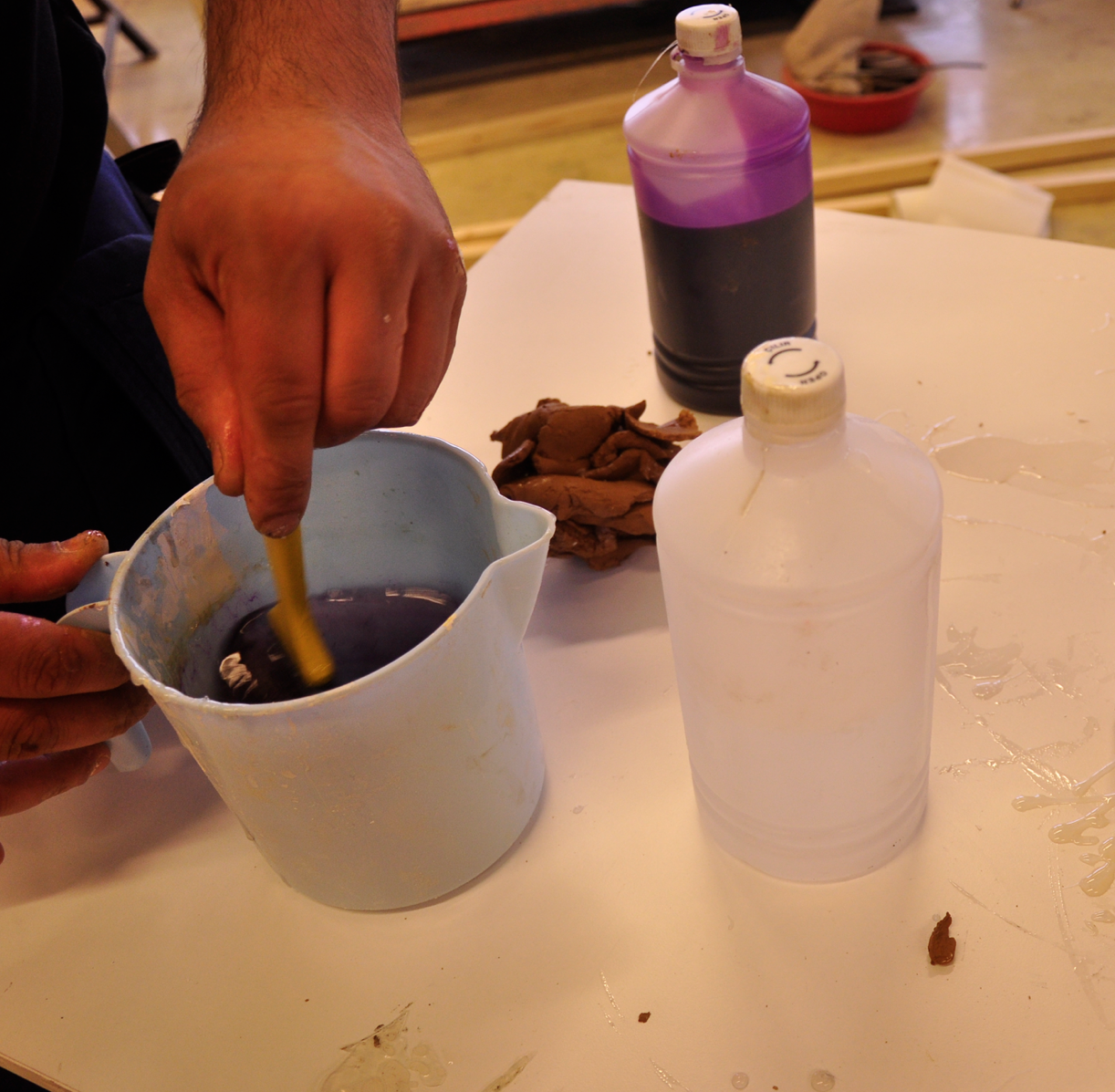 Alginate Mold Polyester Resin Copy 4 Steps (with Pictures